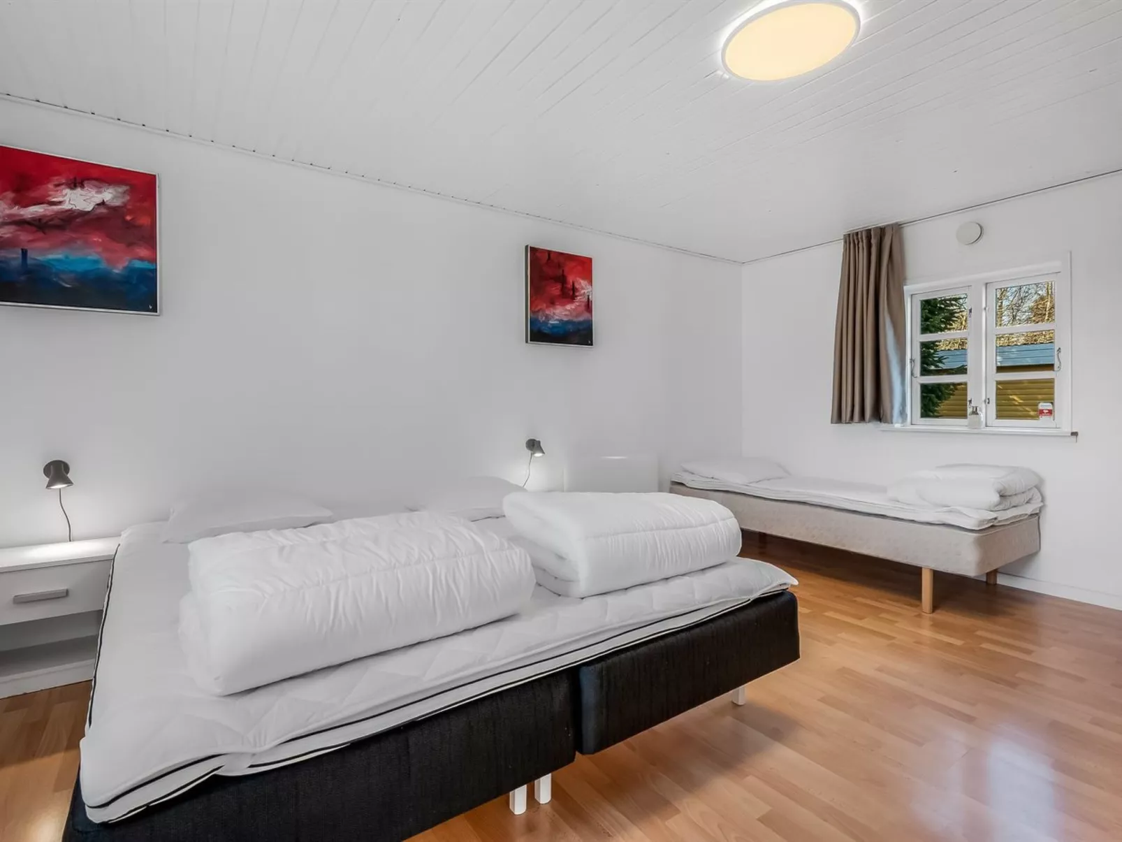 "Senija" - 6.5km from the sea-Binnen