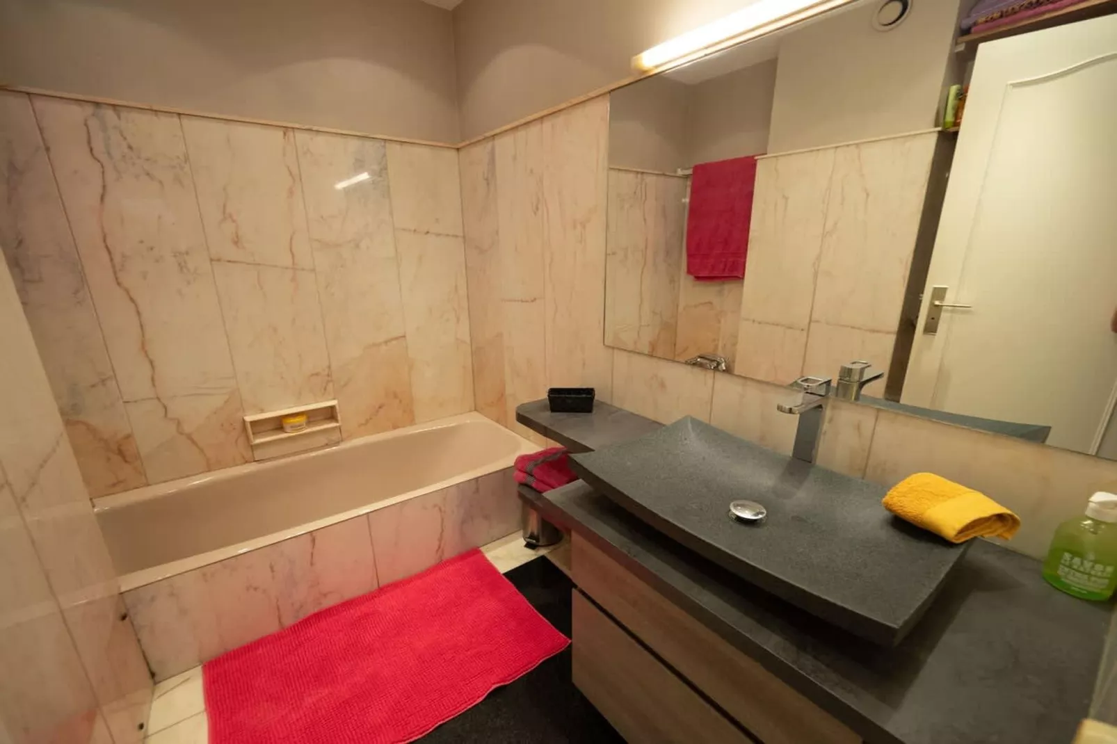 Appart près des plages plein centre confortable-Badkamer