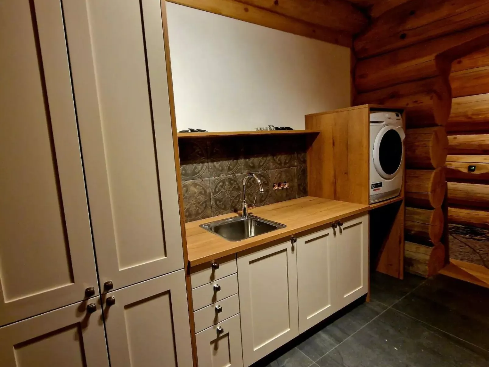 Luxus-Blockhausparadies Eveningwood im Spessart - Image-tags.info