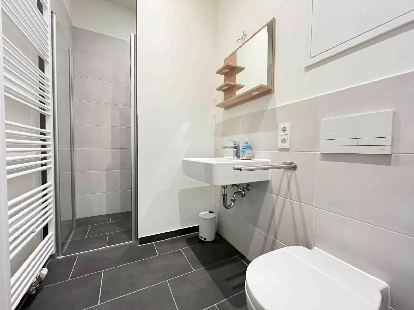 AM1013 - Image-tags.info