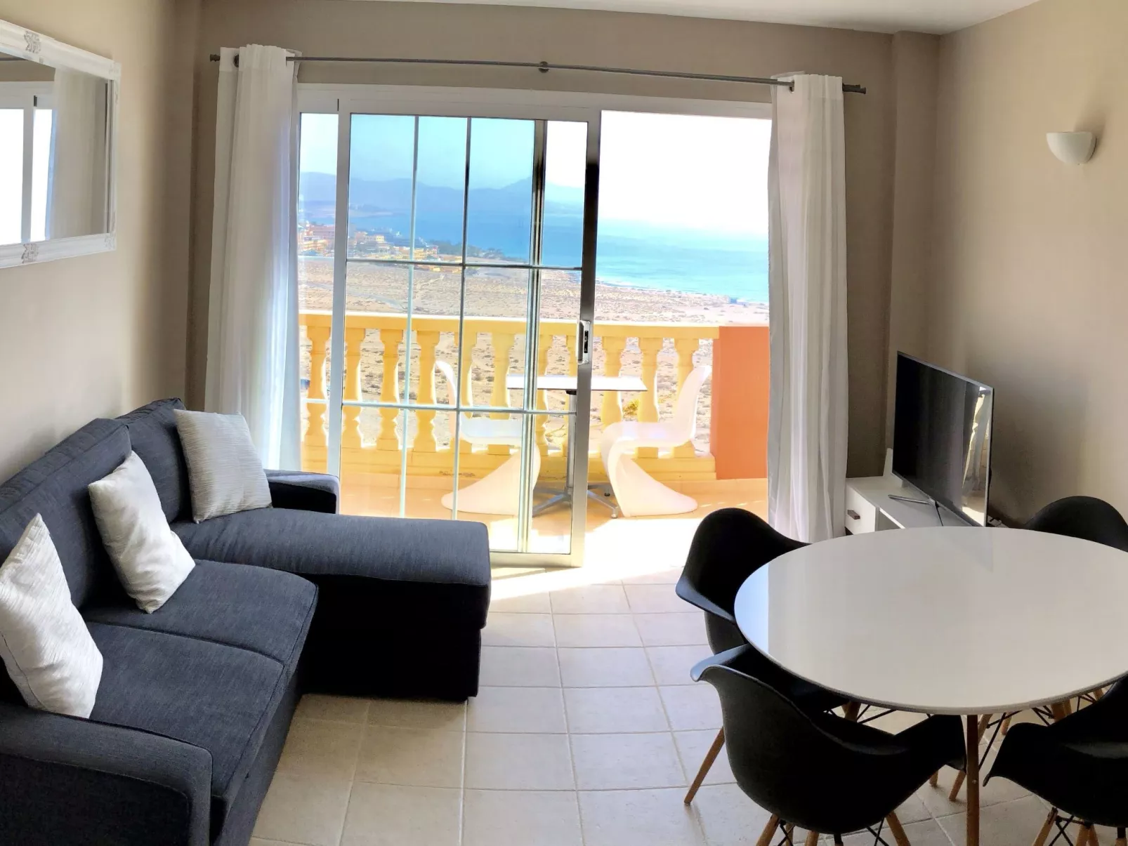 Für 5 Personen ca. 70 m&sup2; in Costa Calma, Fuerteventura (Südküste von Fuert - Image-tags.info