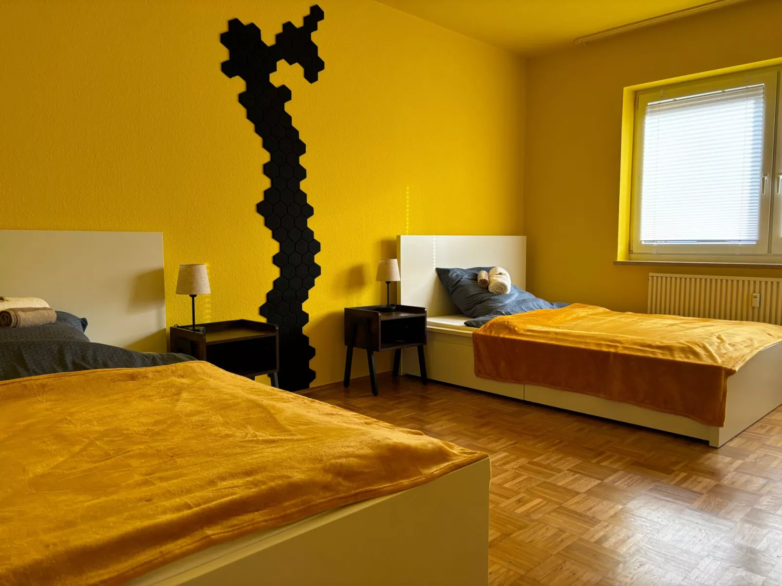 Hive-Homes-Image-tags.info