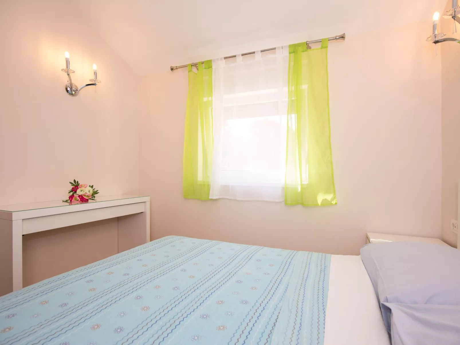 "Tamaris A" in Strandnähe - Image-tags.info