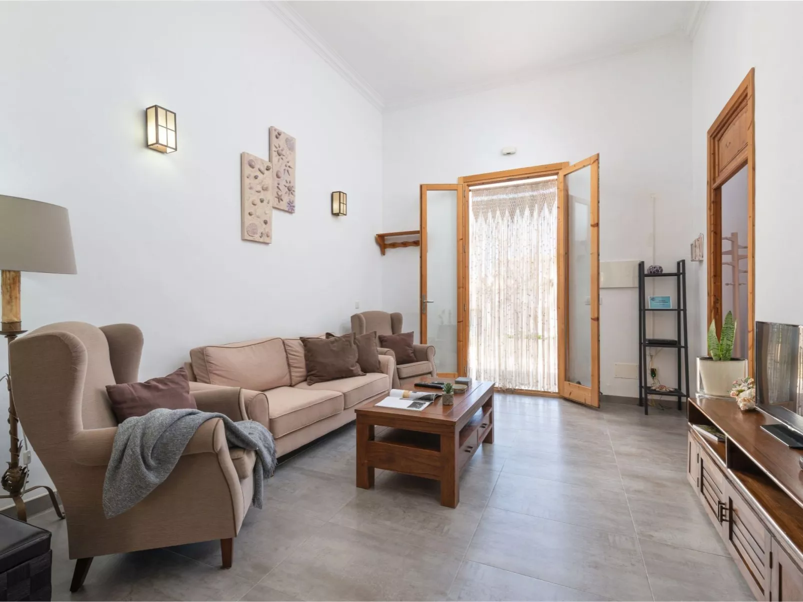 Gemütliches Stadthaus am Strand, 100 m vom Strand von Can Picafort entfernt - Image-tags.info