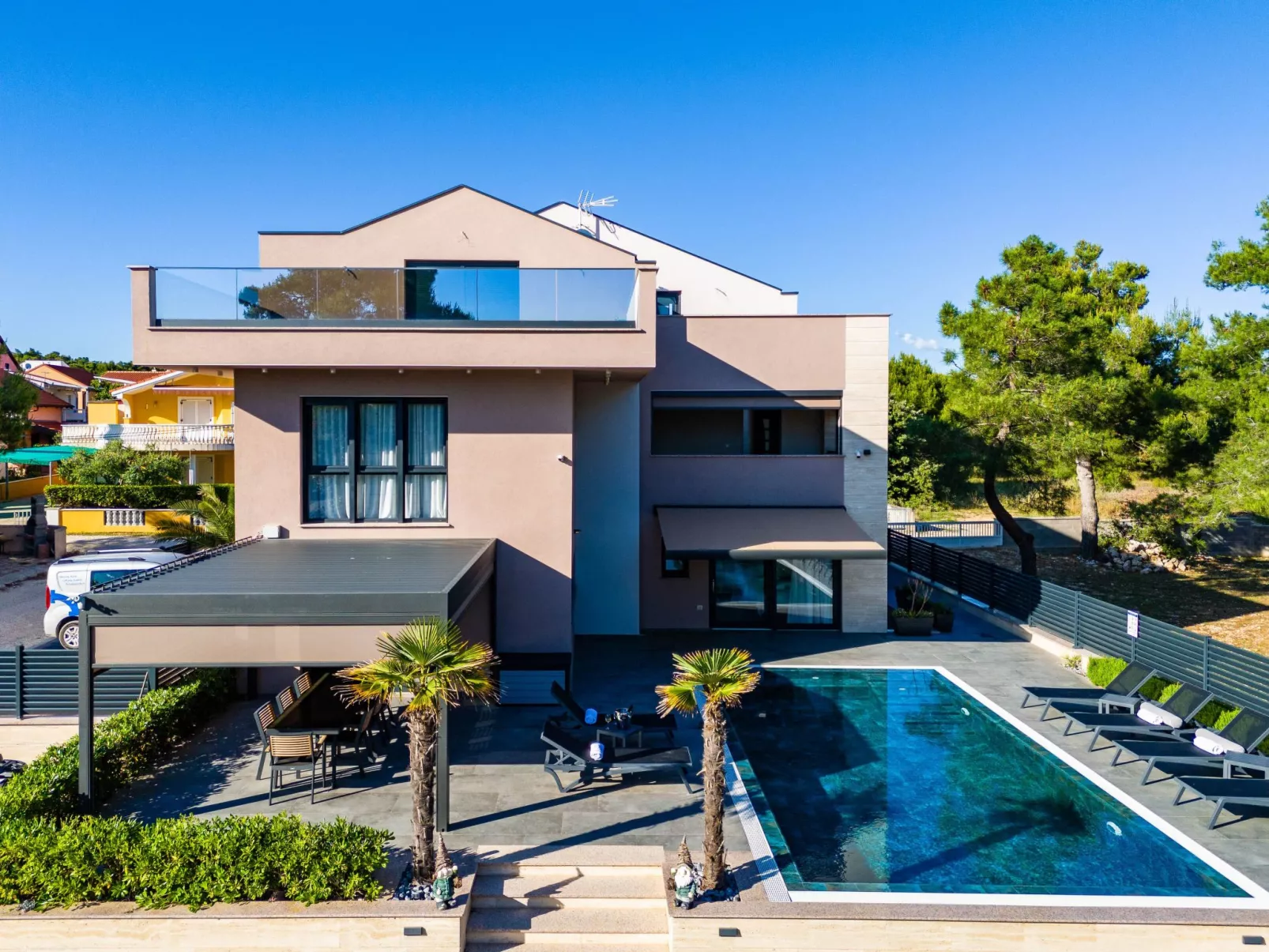 Apartment Royal 2 - Image-tags.info