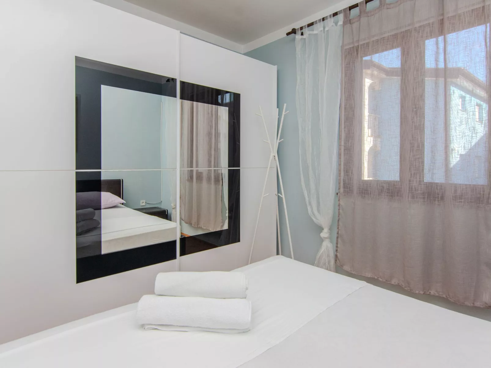 Holiday home Suric - Image-tags.info