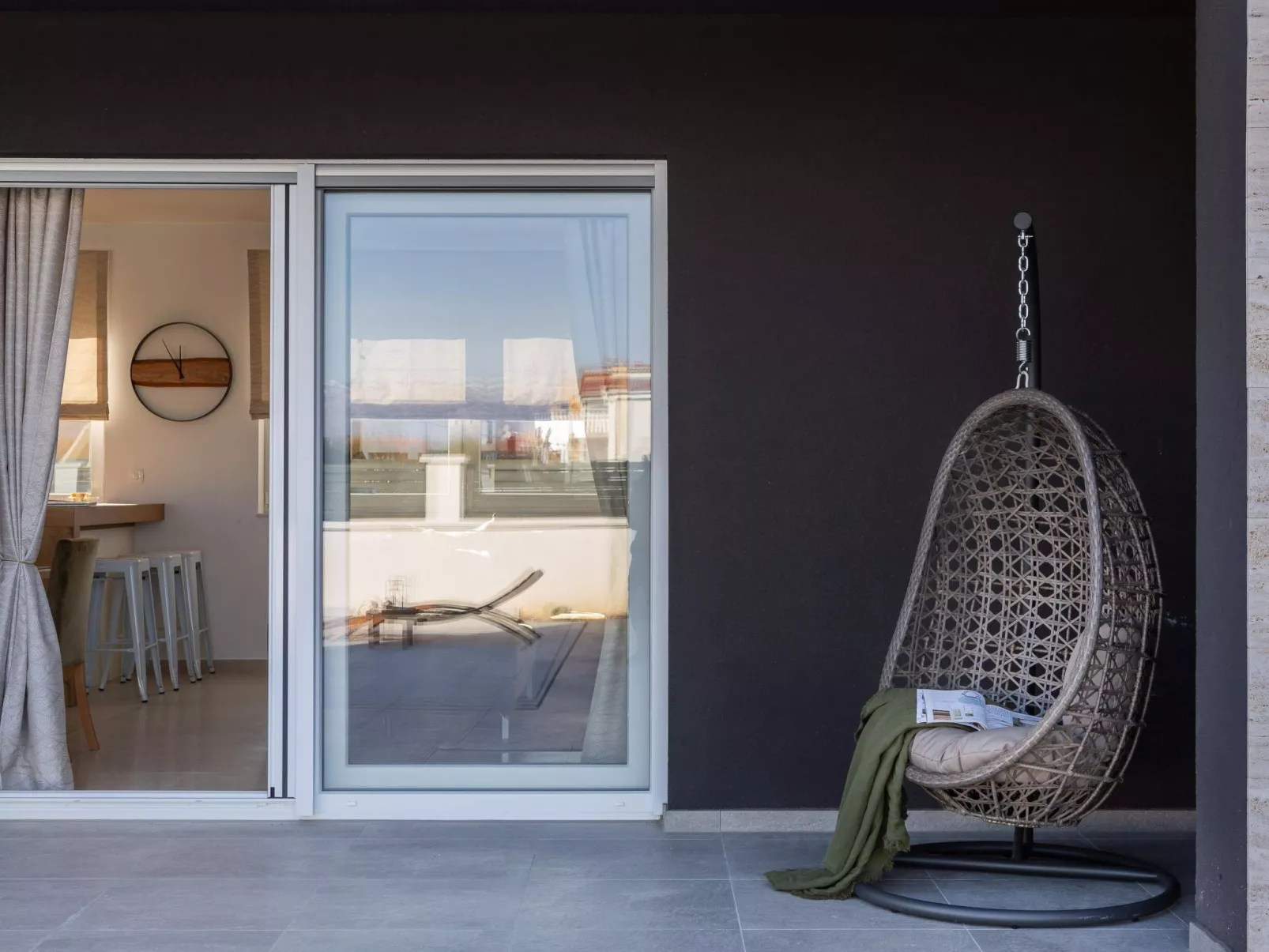 Villa in Strandnähe, Pool, Kinderspielplatz - Image-tags.info