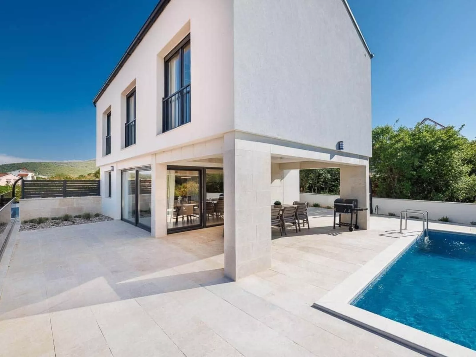 Brandneue Villa -beheizter Pool mit schönem Meerblick - Image-tags.info