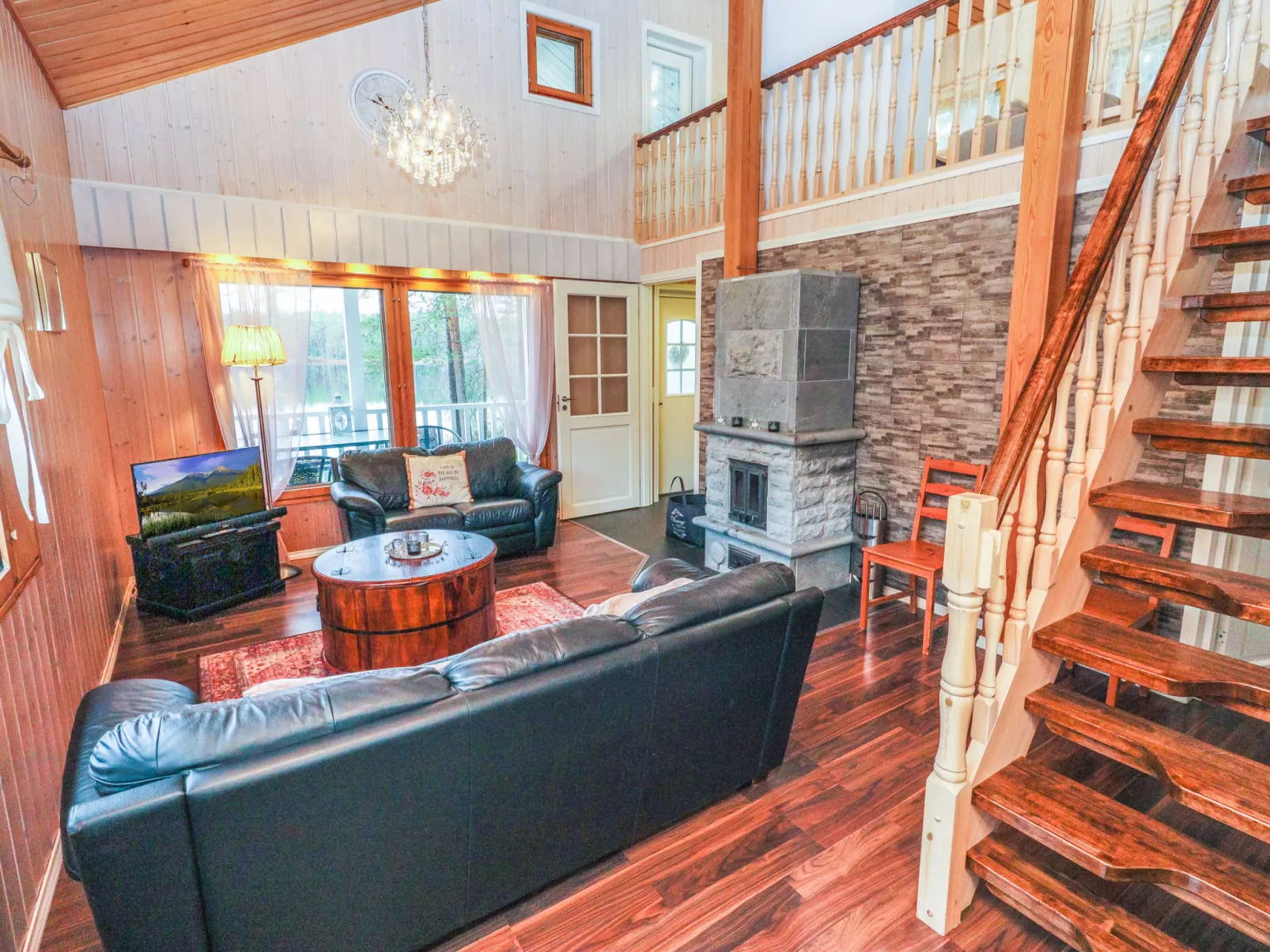 Villa hyppykallio - Binnen