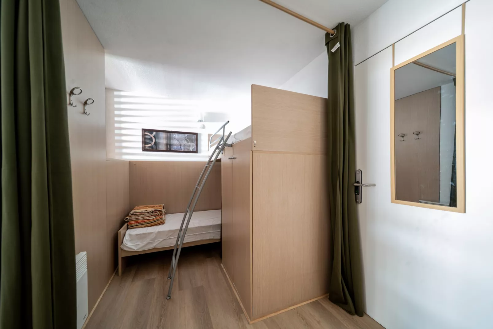 C. du Verdon N°3307 - 2P6 - Image-tags.childrenroom