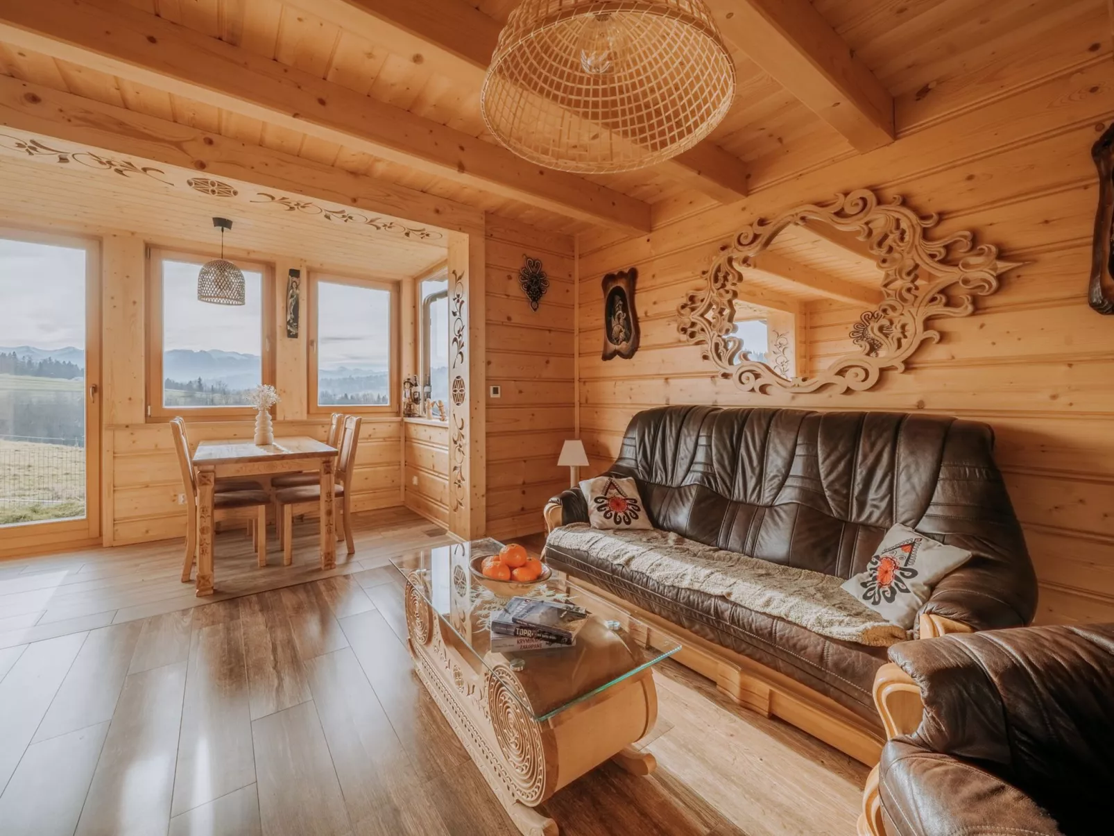 Góralskie Zacisze - Binnen