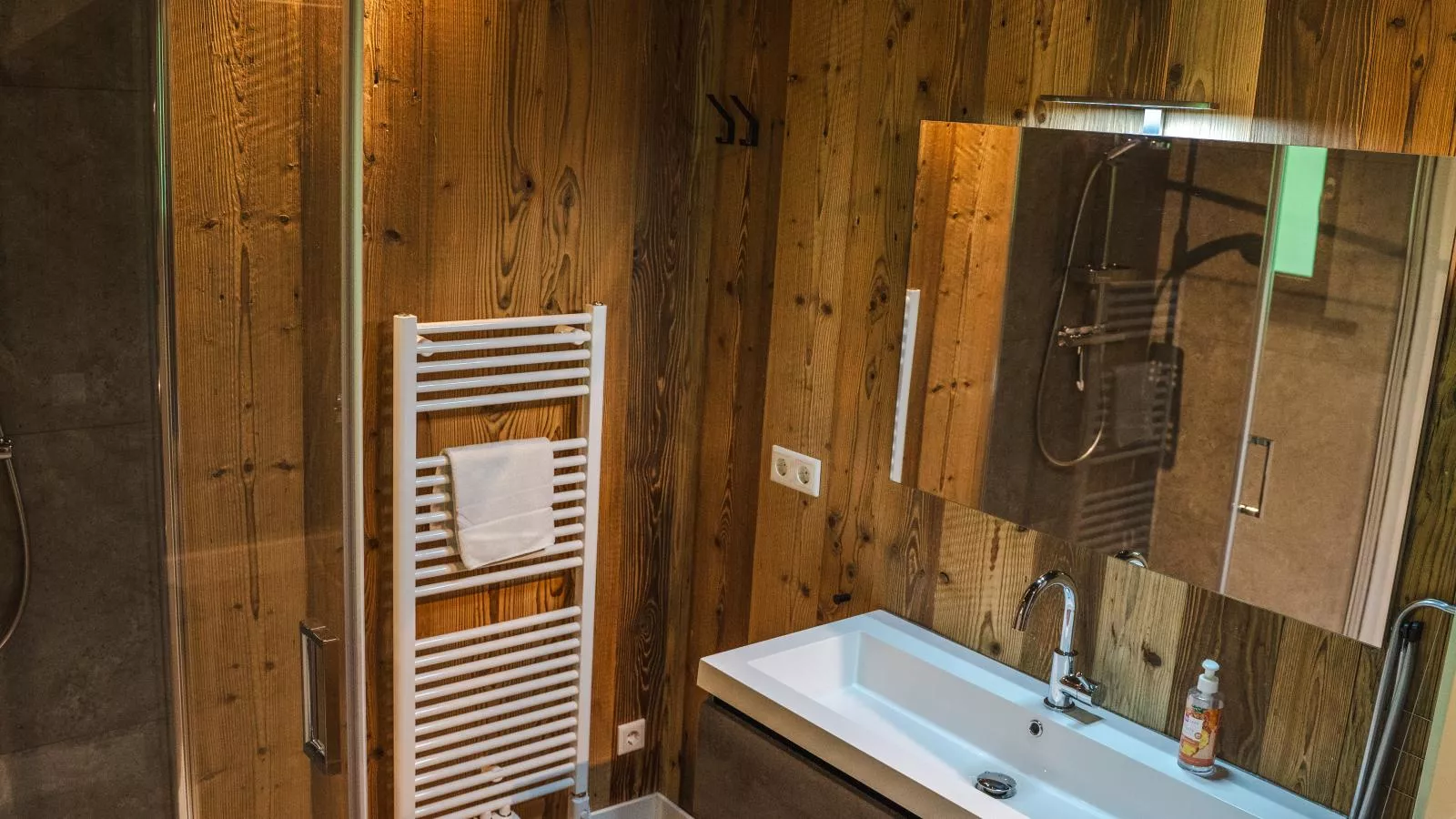 Seeblick am Afritzer See - Badkamer