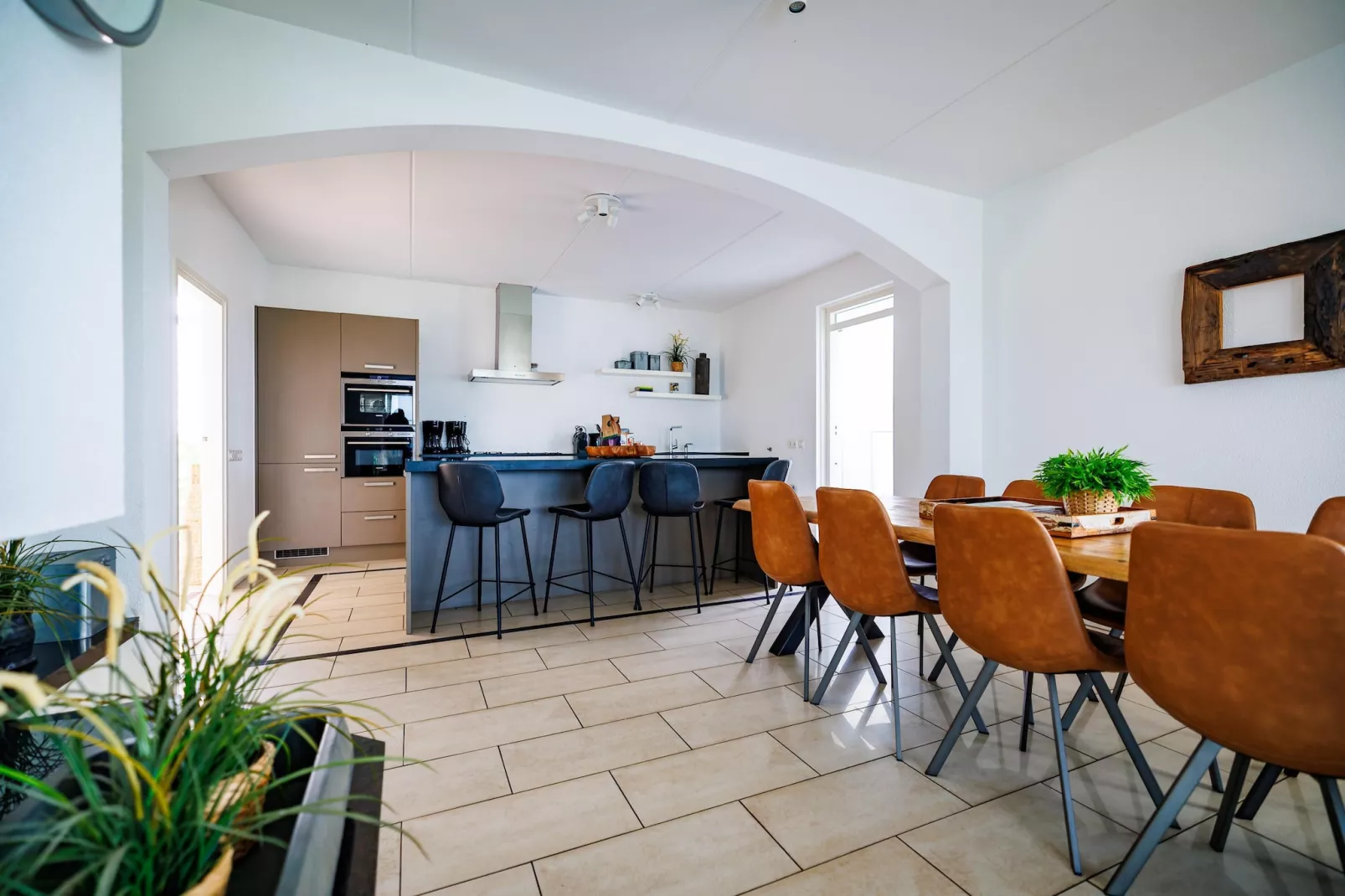 Vakantiepark Eiland van Maurik 5-Eetkamer