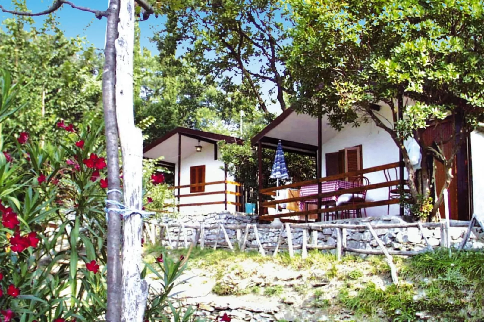 Ferienresort C'era Una Volta Villanova d'Albengo - Type MH B 2 Pax ca 24 qm-Buitenkant zomer