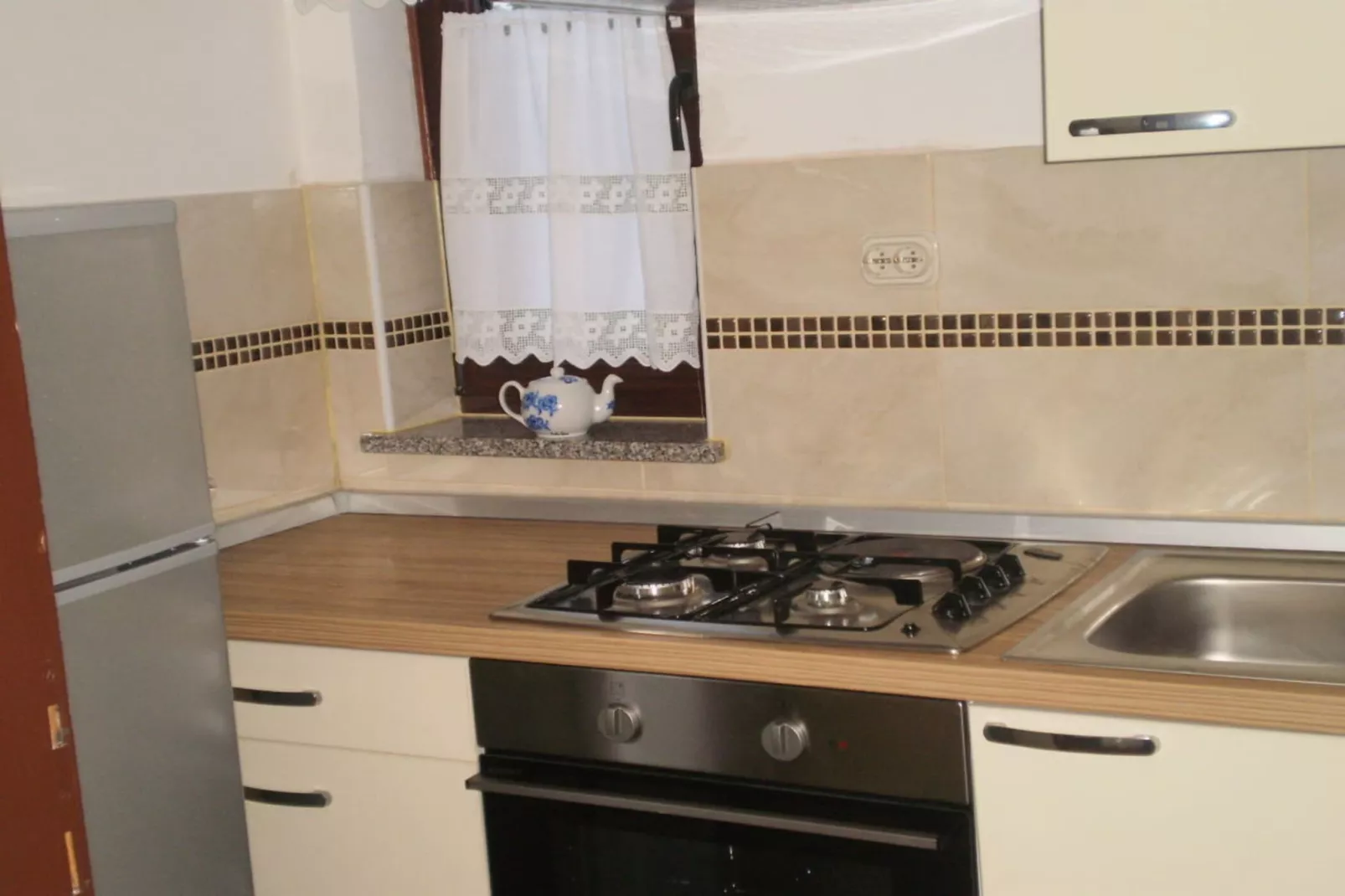 Licul Modern retreat-Keuken