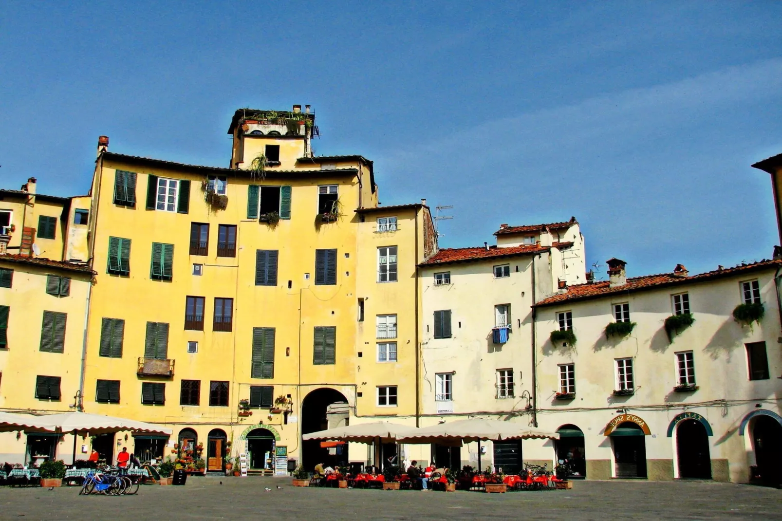 Aria di Lucca