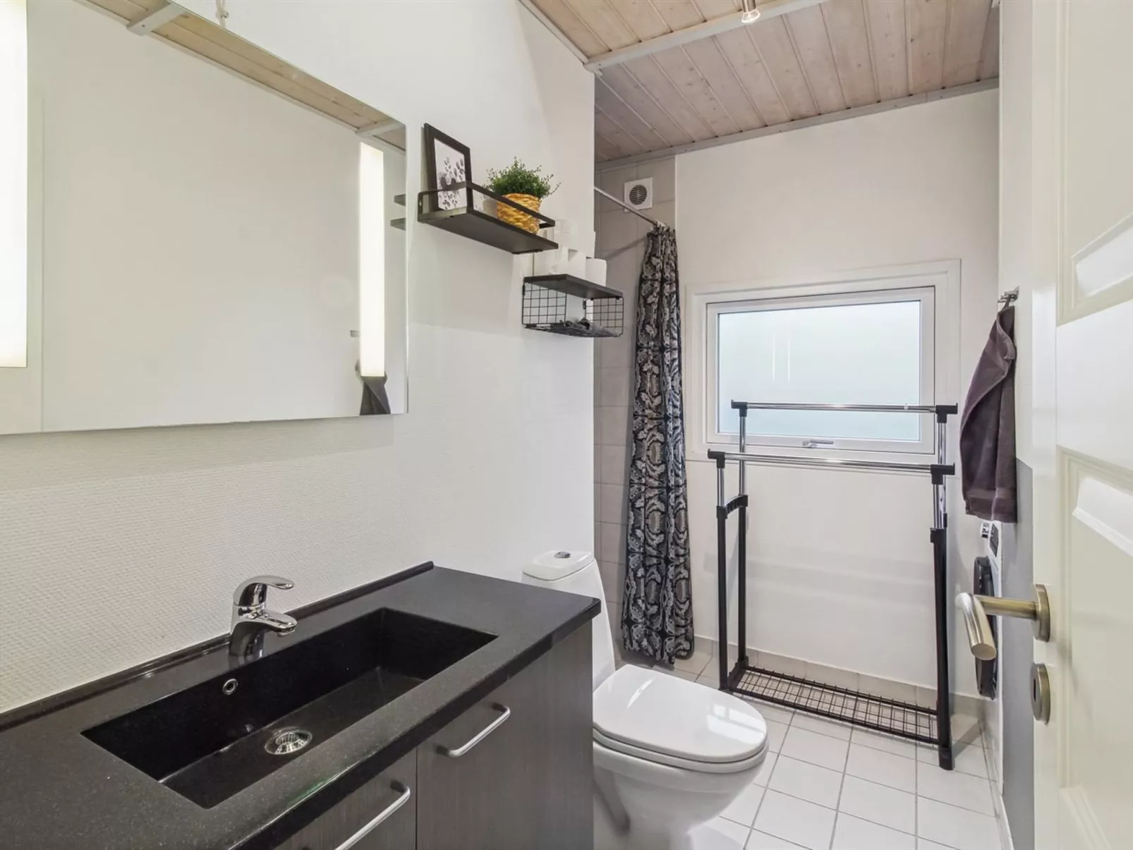 "Nedelko" - 30km from the sea-Binnen