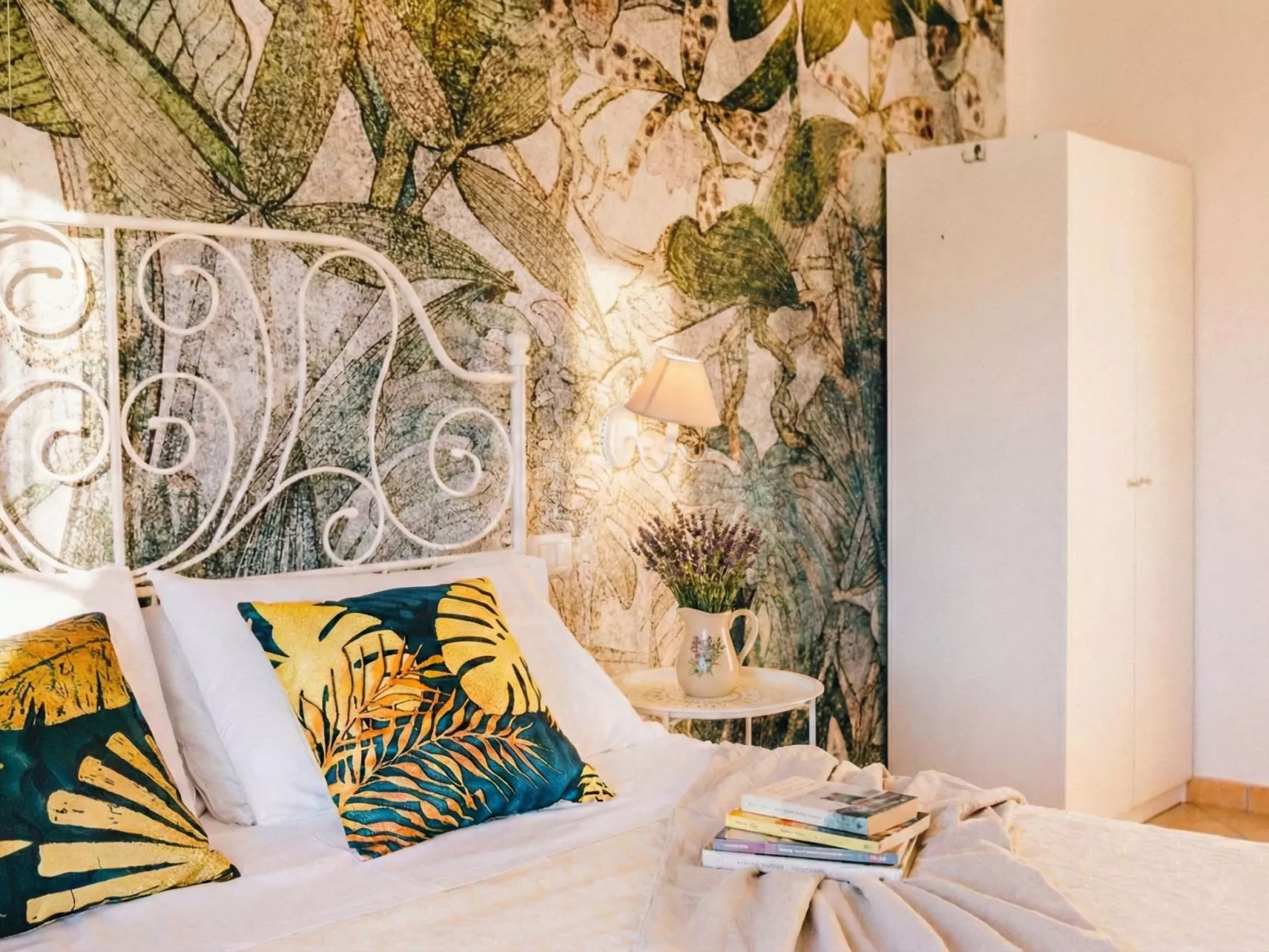 Crystal Sea Apartment-Binnen