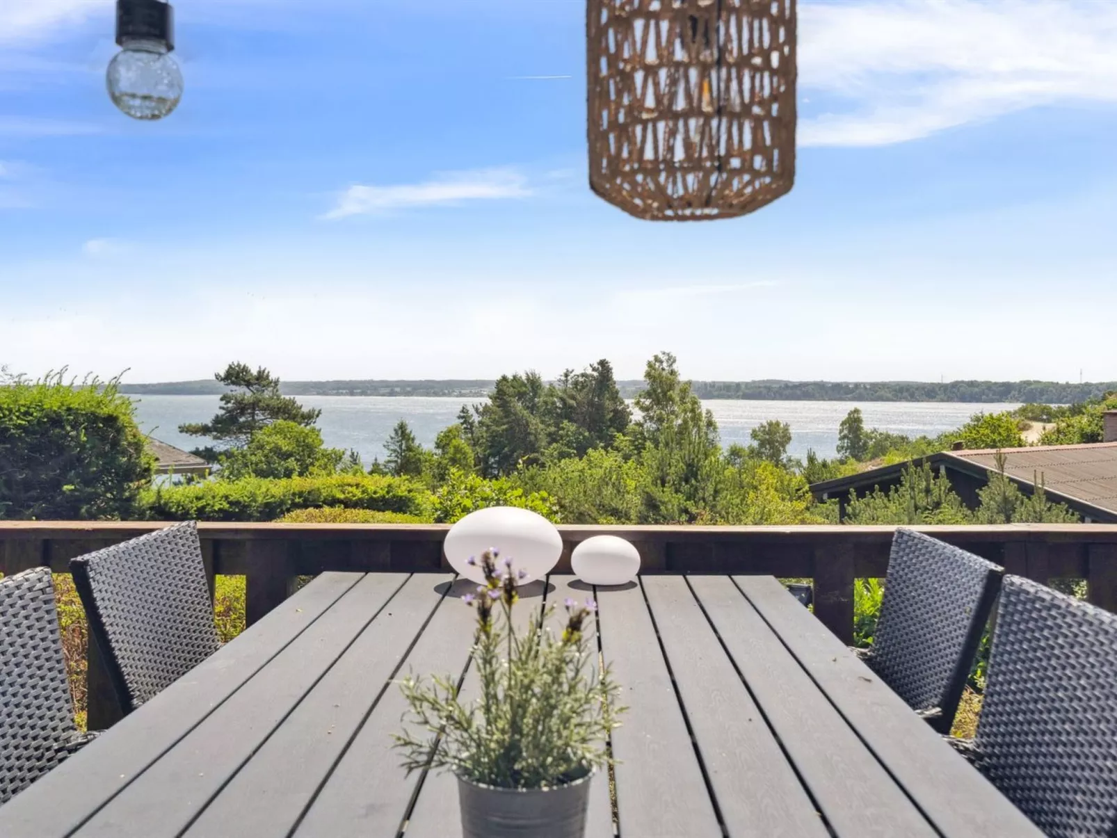 "Sighbiorn" - 150m to the fjord-Buiten