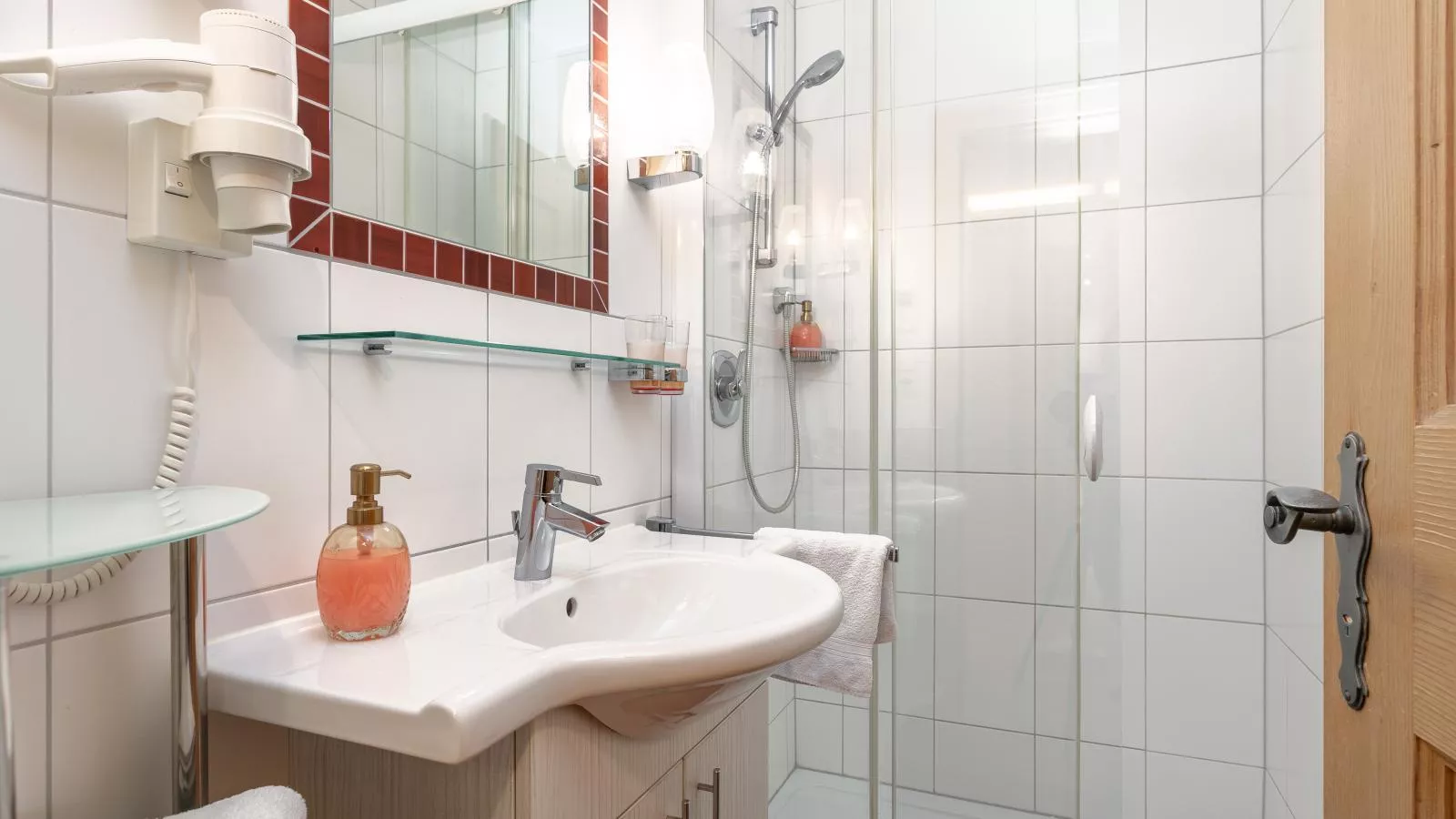 Landhaus Marchfeld Top 3-Badkamer