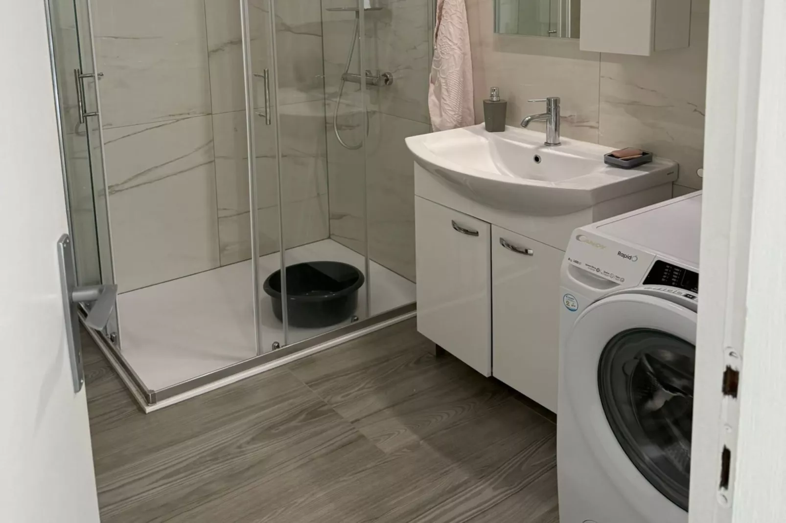 Apartmani Cihorich - Two Bedroom Apartment with Pool ( A6)-Badkamer