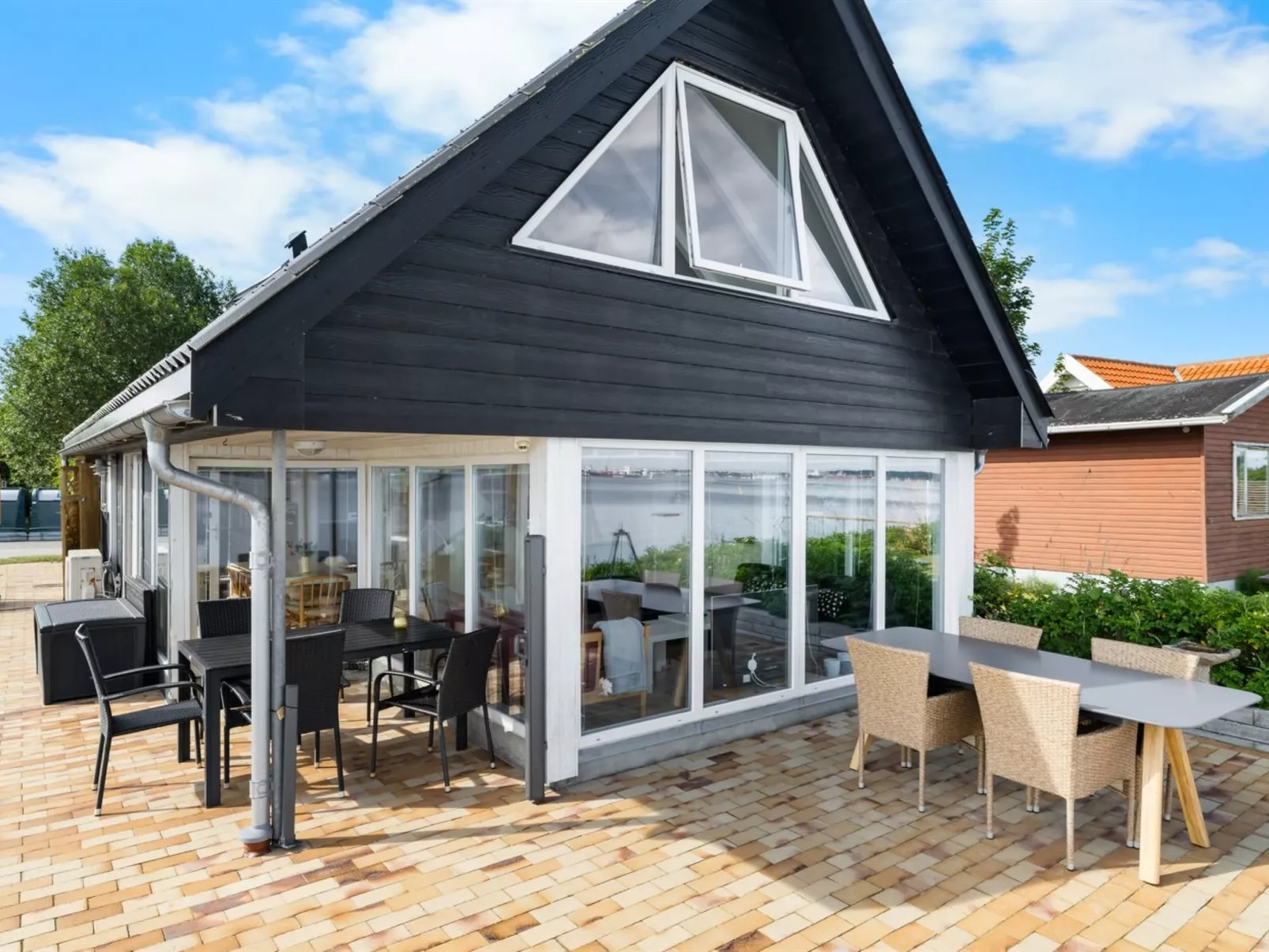 "Yngvy" - 10m from the sea-Buiten