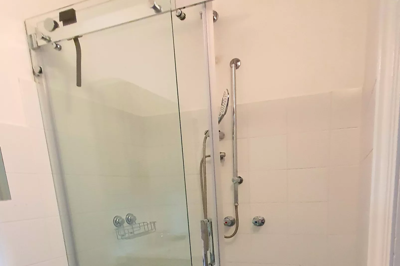 Apartment in einer charmanten Villa mit Meerblick Kreidl-Badkamer