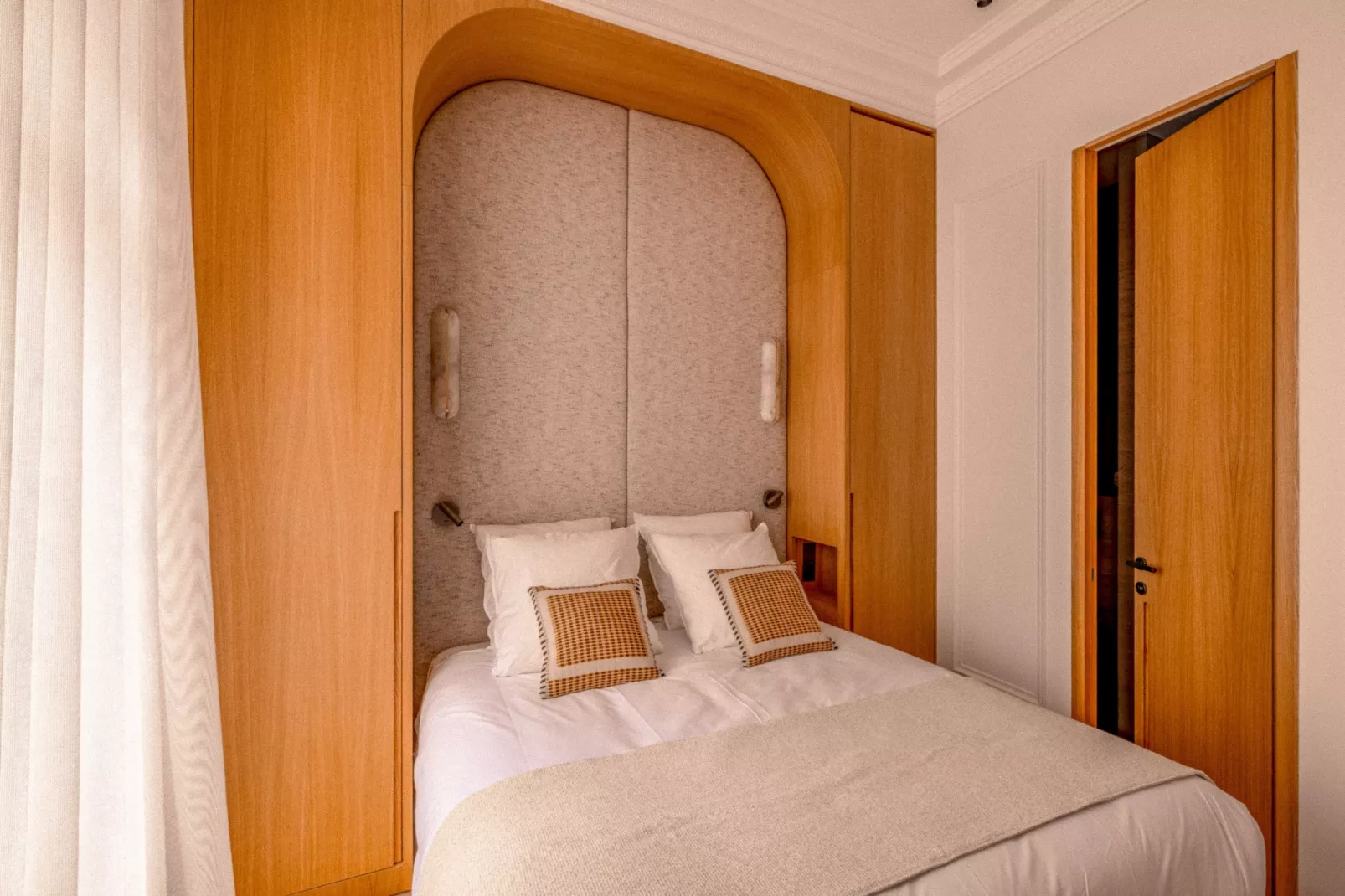 FDL-85-WAGRAM-2C-Niet-getagd