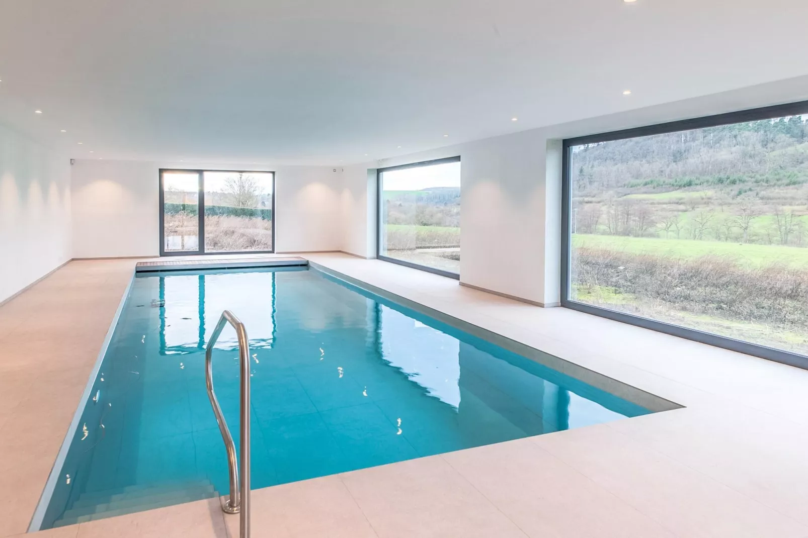 Le vol du milan-Zwembad