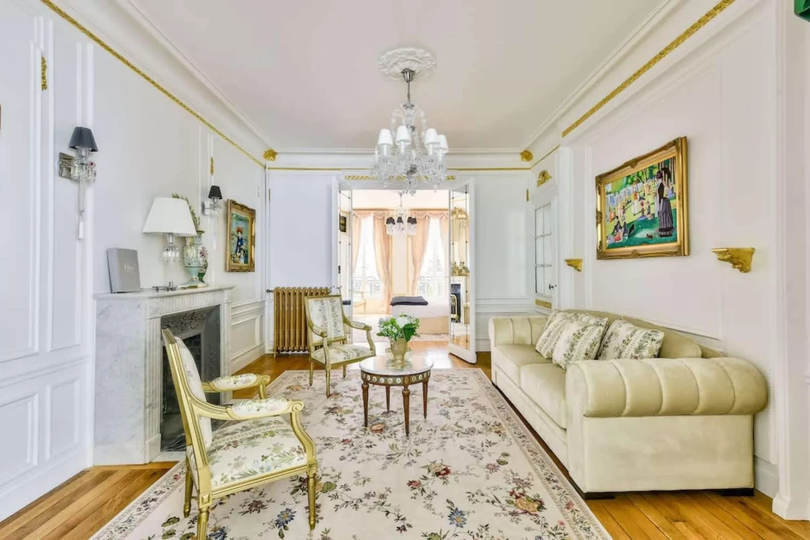 Noble demeure de luxe en plein coeur de Paris-Woonkamer