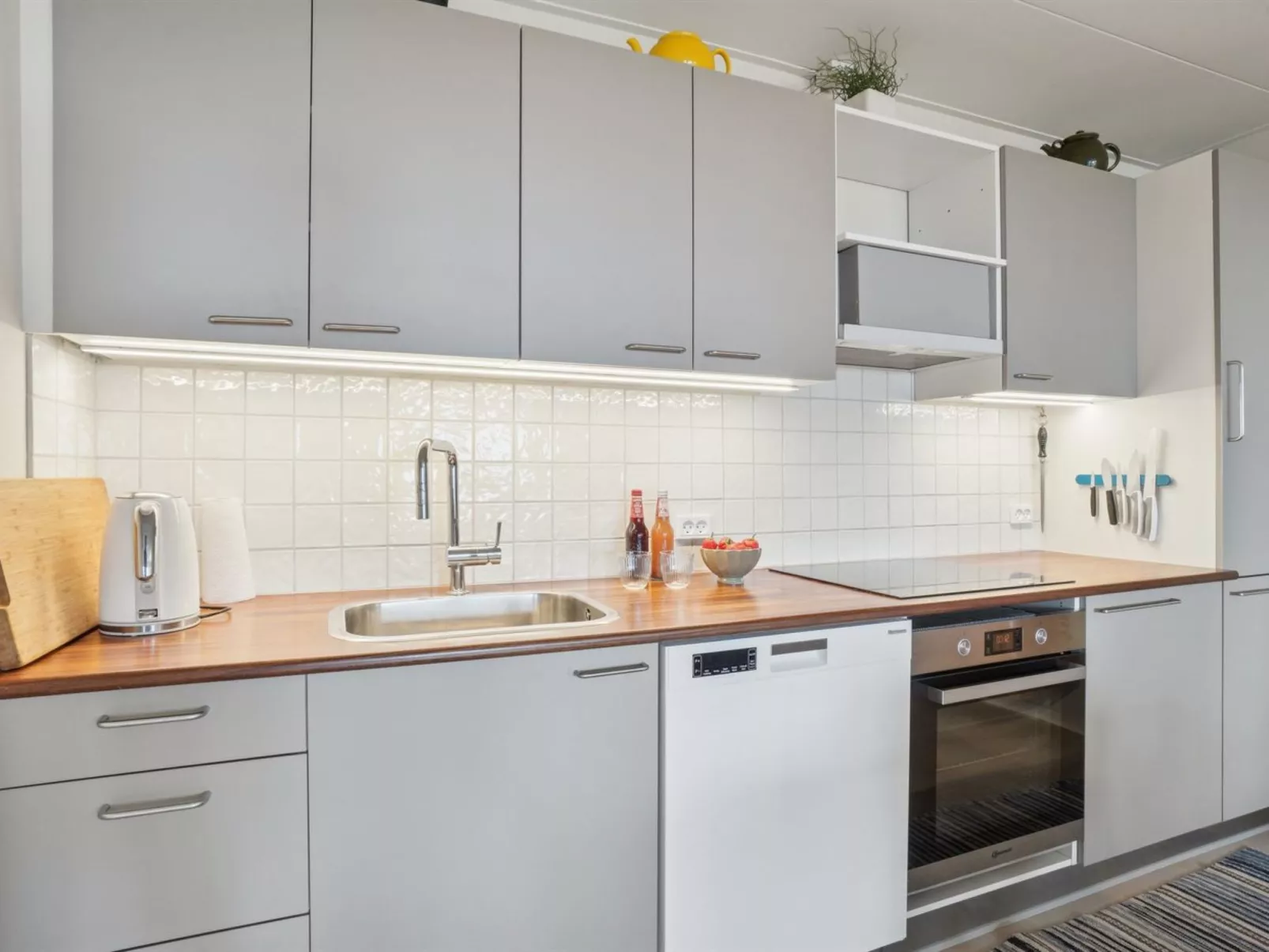 "Rafn" - 400m from the sea - Binnen