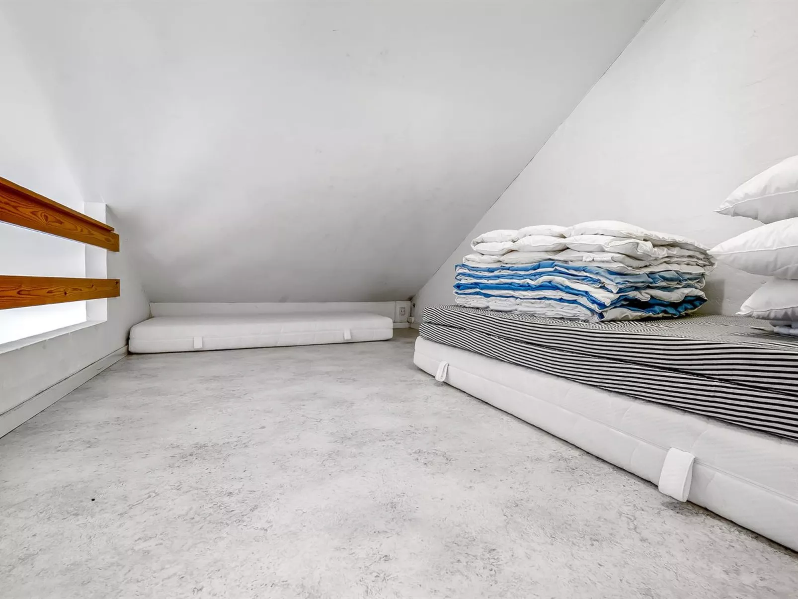 "Synne" - 350m from the sea-Binnen