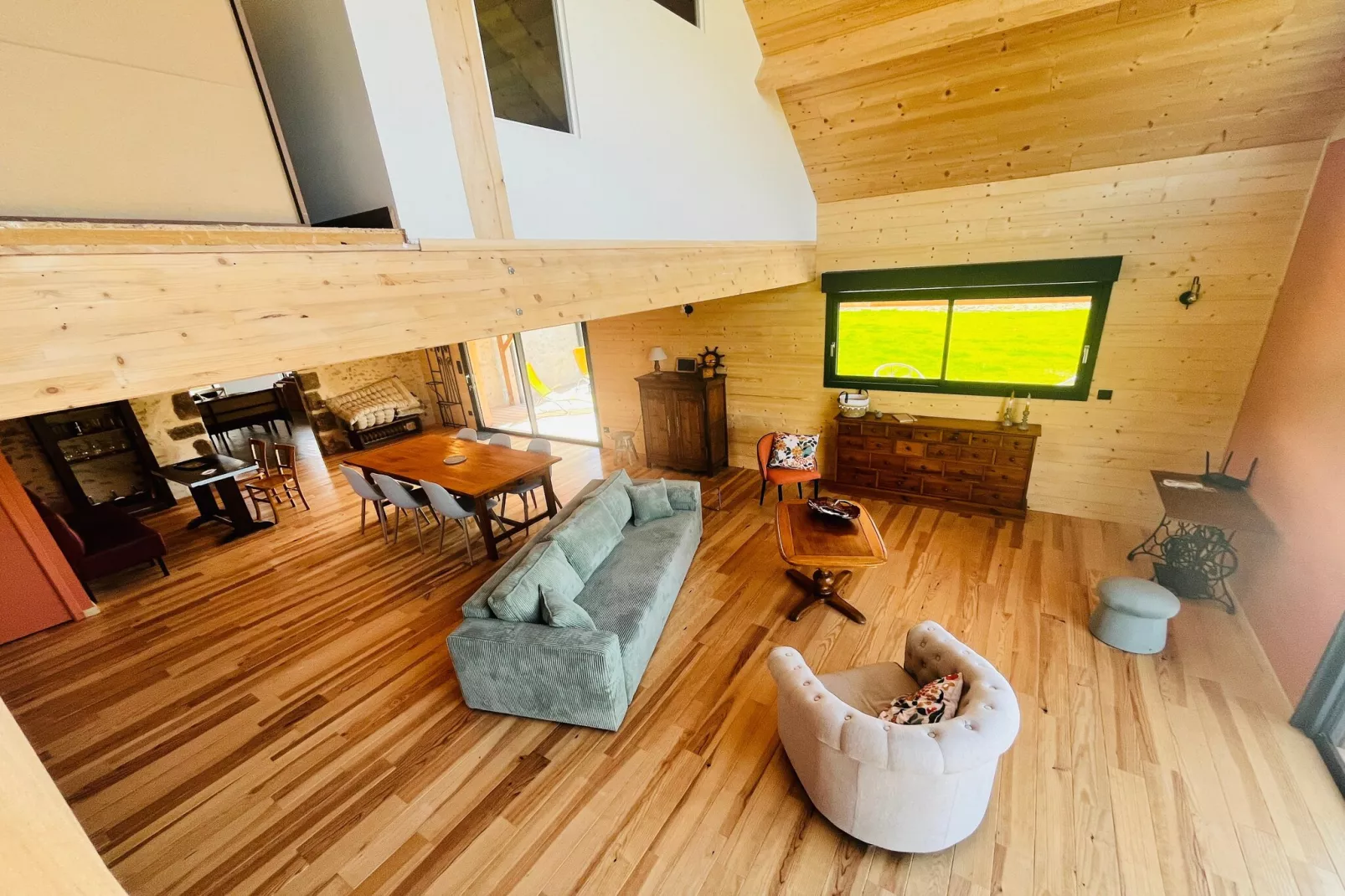 Maison de Vacances XXL Gouville sur mer-Woonkamer