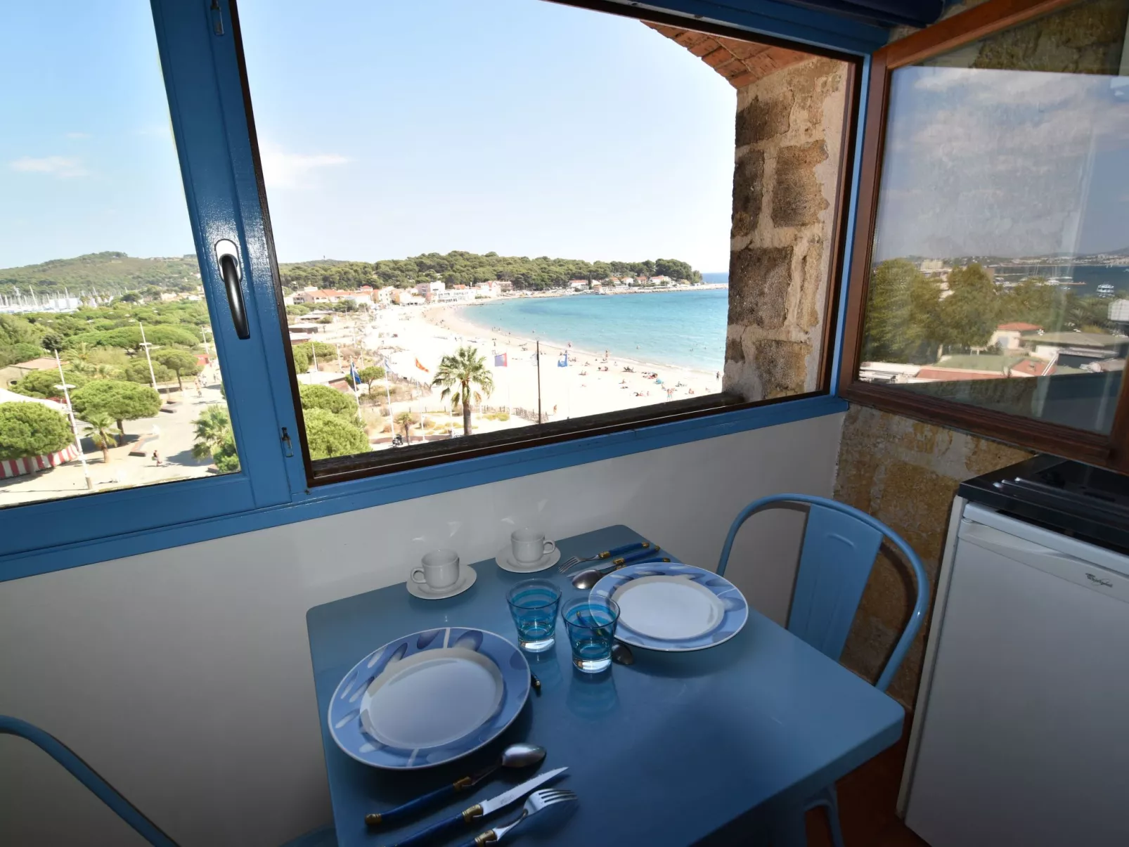 Le Provence Plage - Image-tags.info