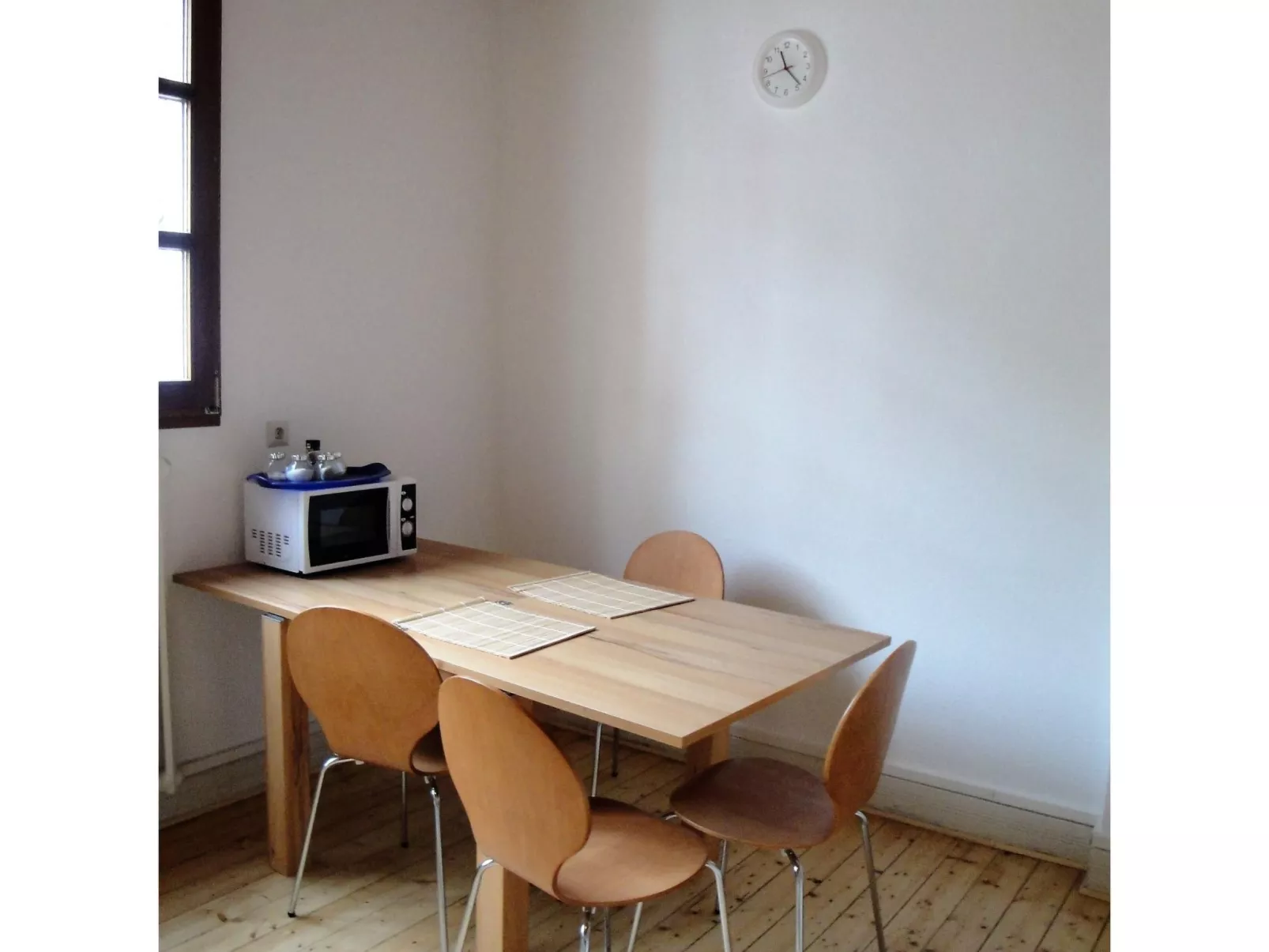 Wohnung in einem historischen Gebäude mit Balkon und Blick auf die Mosel - Image-tags.info