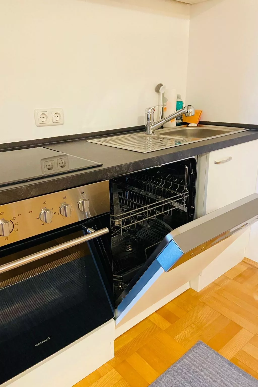 Studio in zentraler Lage - nur wenige Minuten zum See und Stadt - Image-tags.info