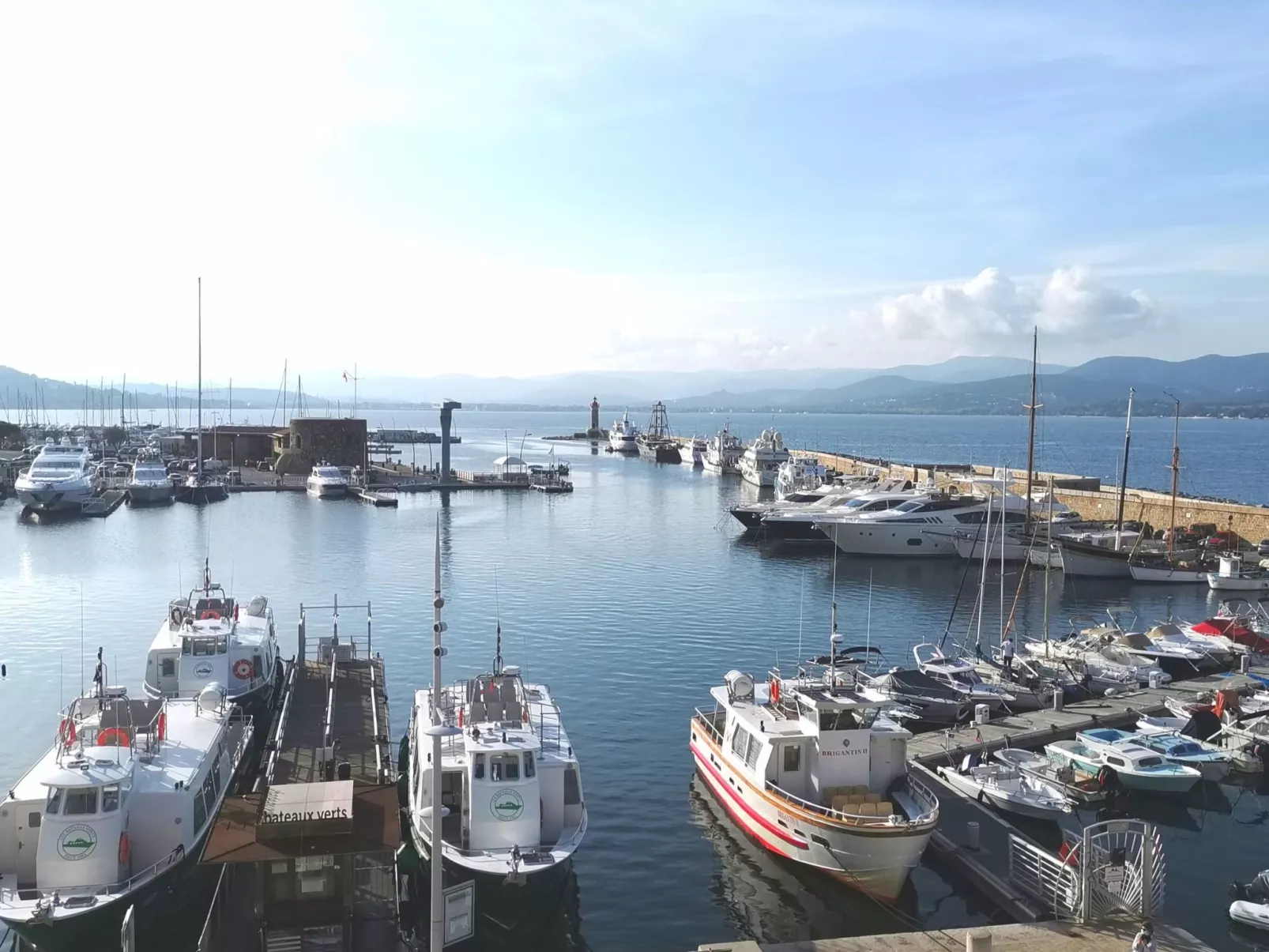 Wunderschöne Wohnung mit Balkon am Hafen - Image-tags.info