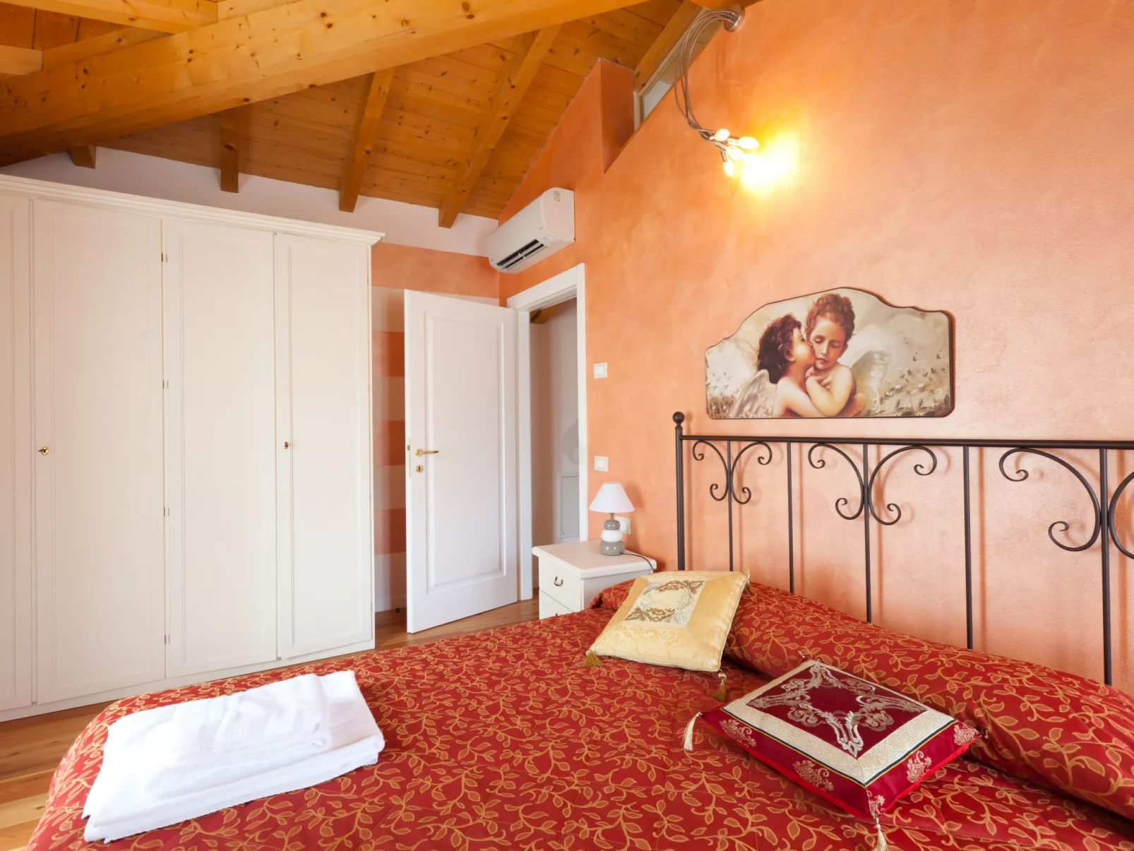 Loft in San Felice Del Benaco mit Terrasse - Image-tags.info