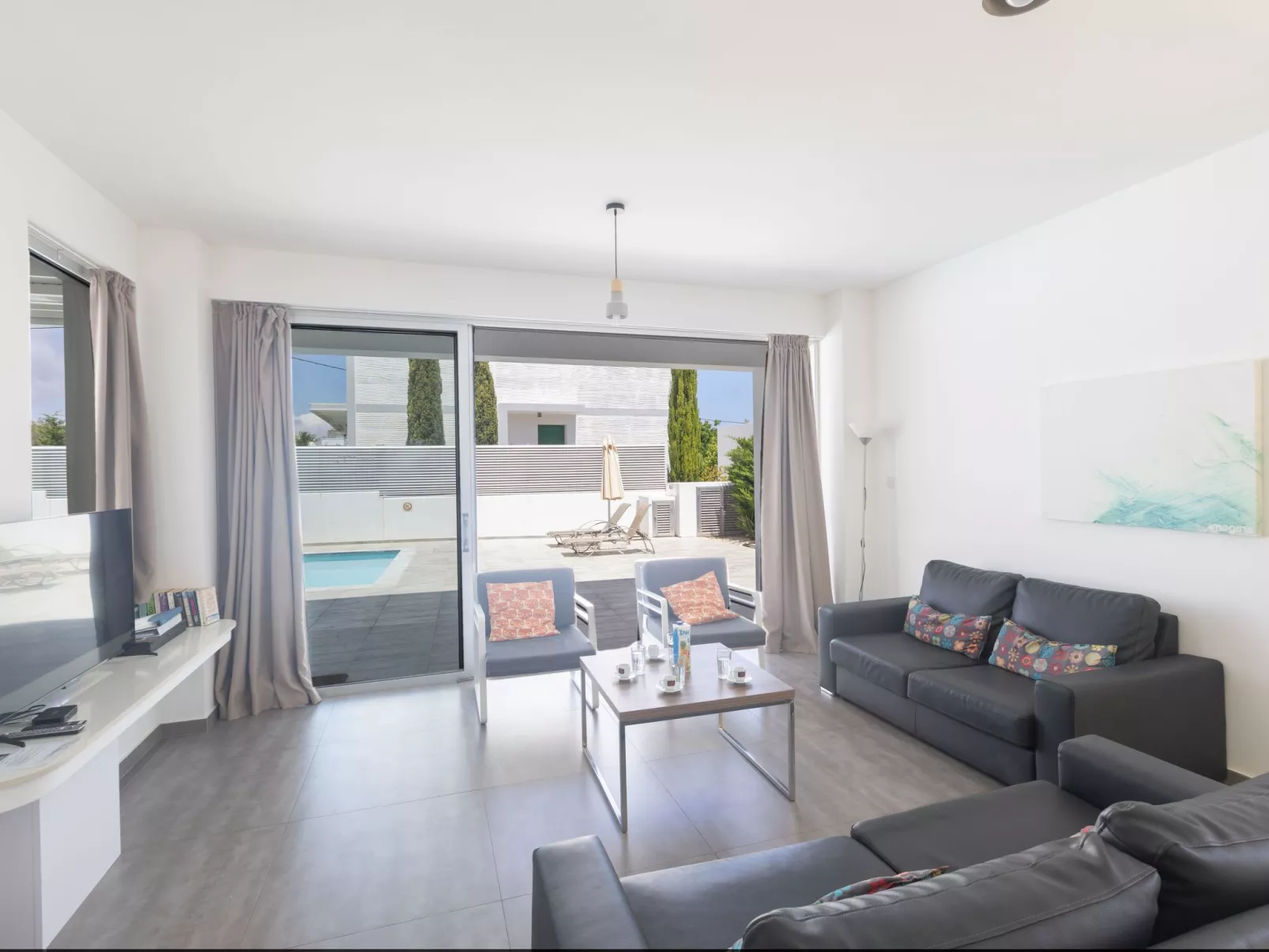 Greco Villa CCV4. 5-Schlafzimmer-Villa mit privatem Pool in Protaras Zentrum - Image-tags.info