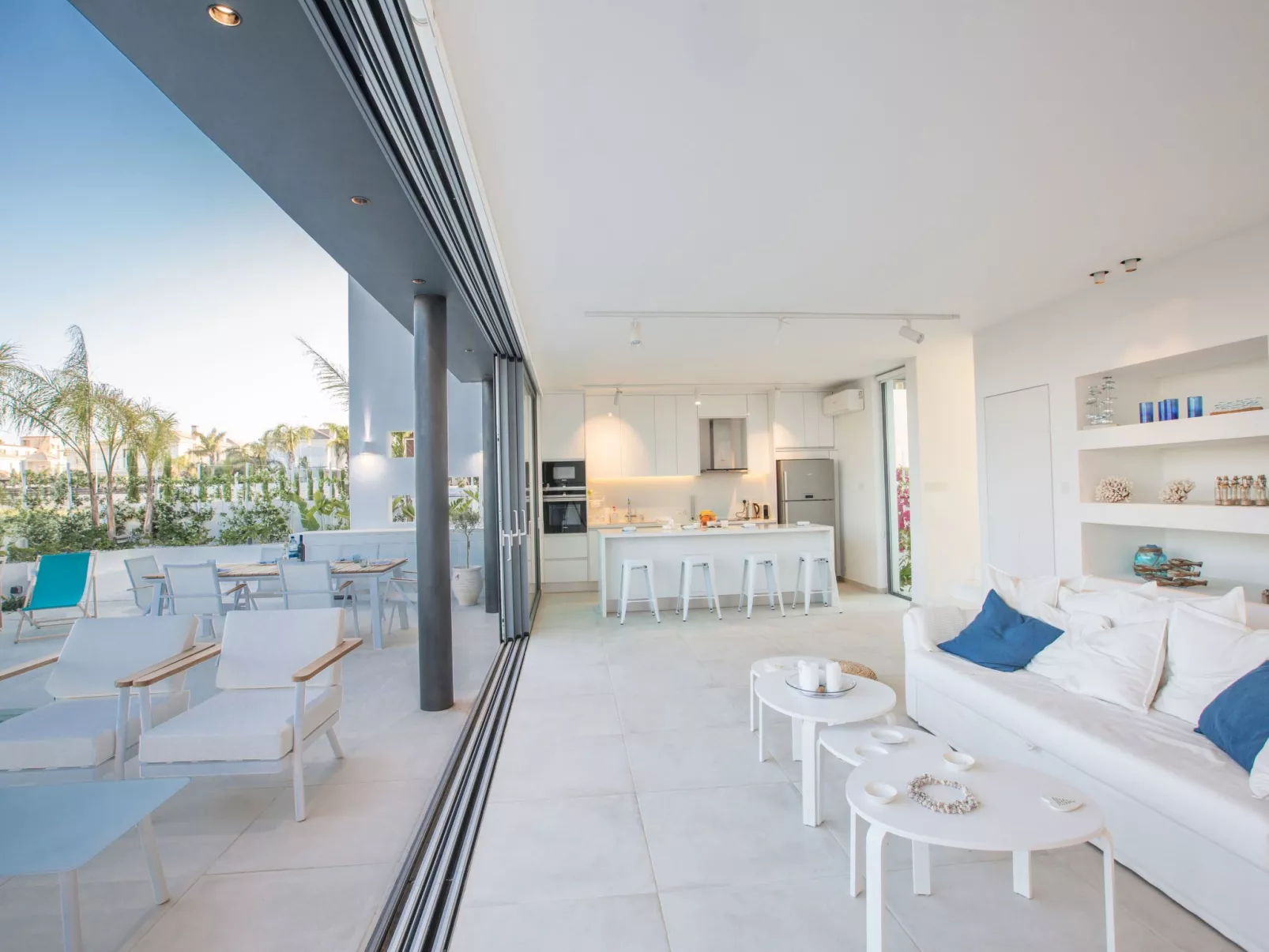 Neue, moderne 3-Schlafzimmer-Villa mit privatem Pool - Image-tags.info