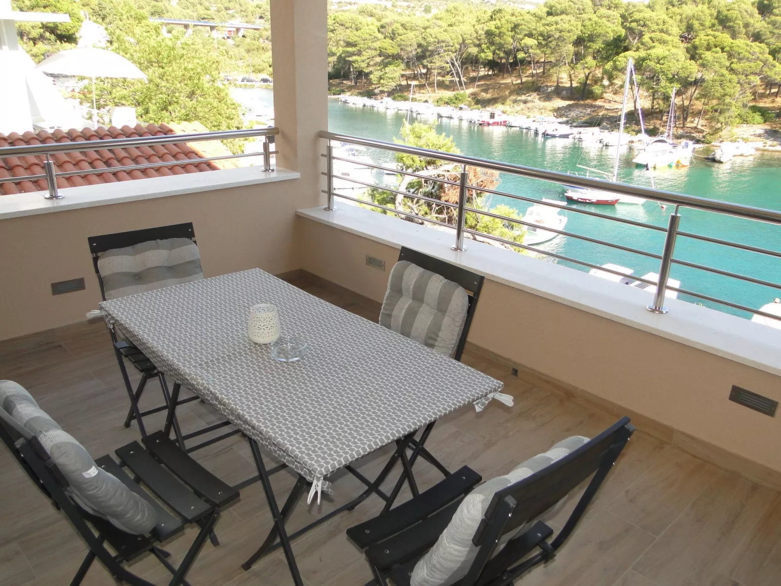 Aurea 5 Modernes Apartment direkt am Meer - Image-tags.info