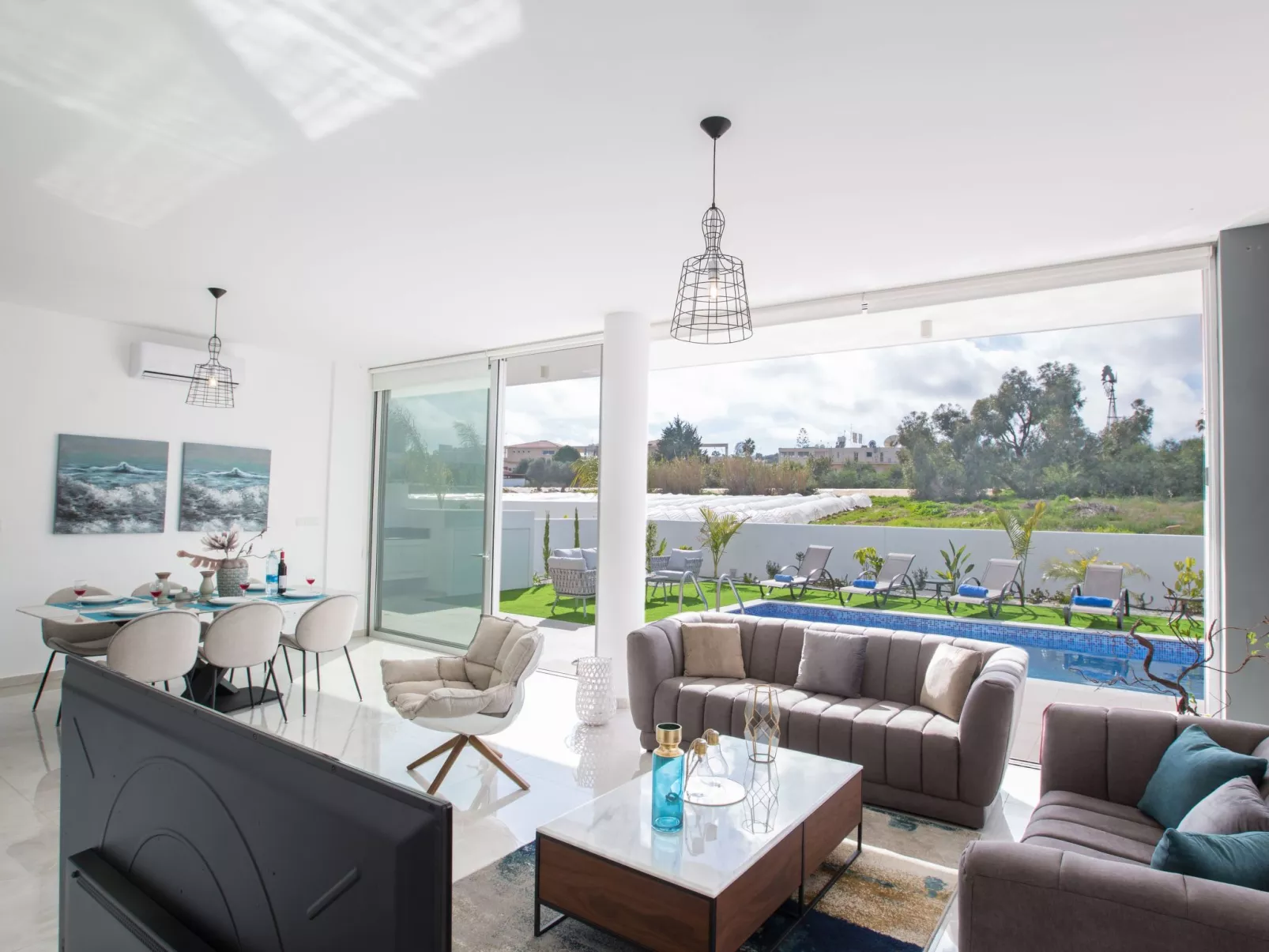 3-Schlafzimmer-Villa mit privatem Pool im Zentrum - Image-tags.info