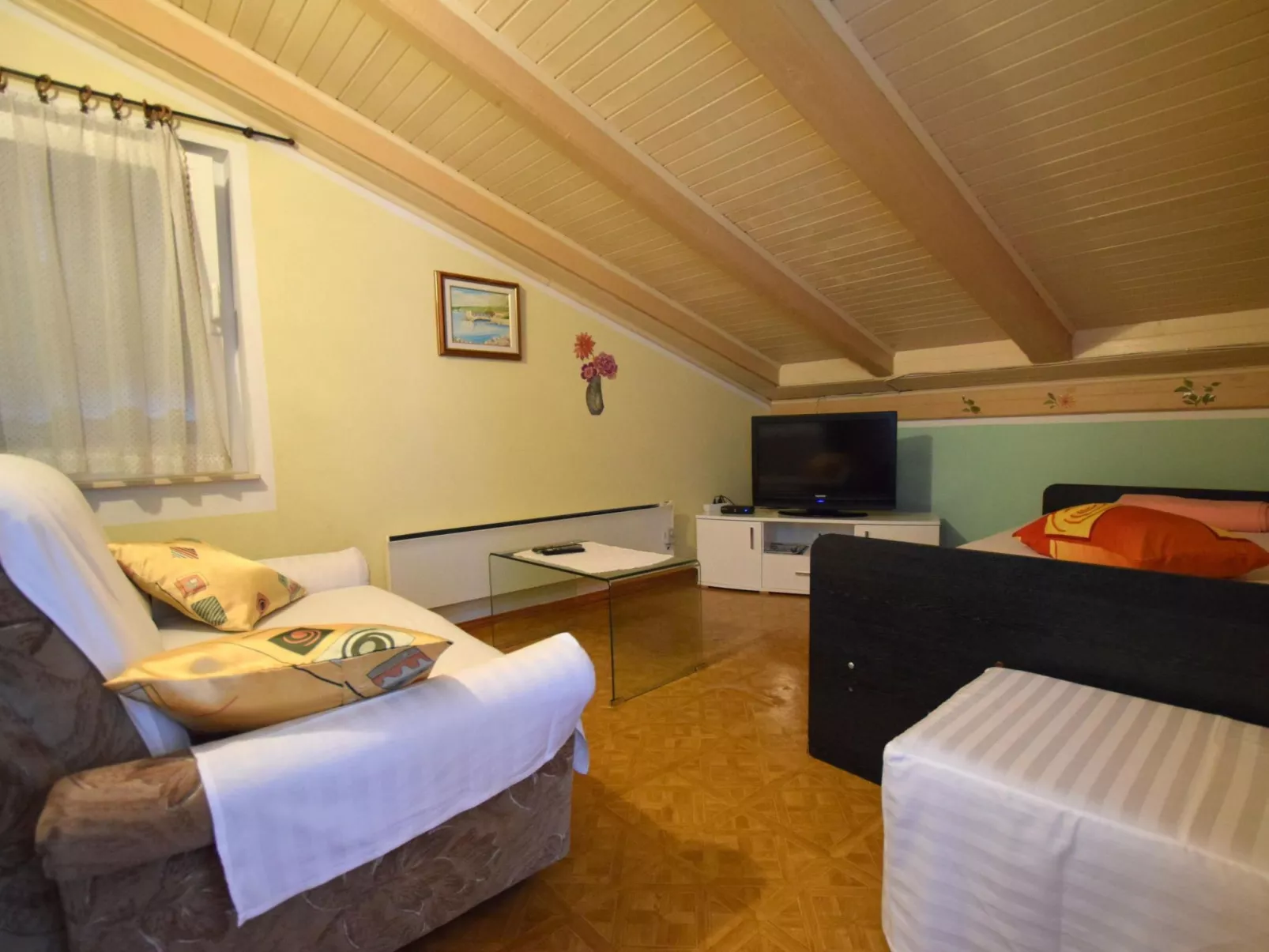 "Slunjski" mit Balkon - Image-tags.info