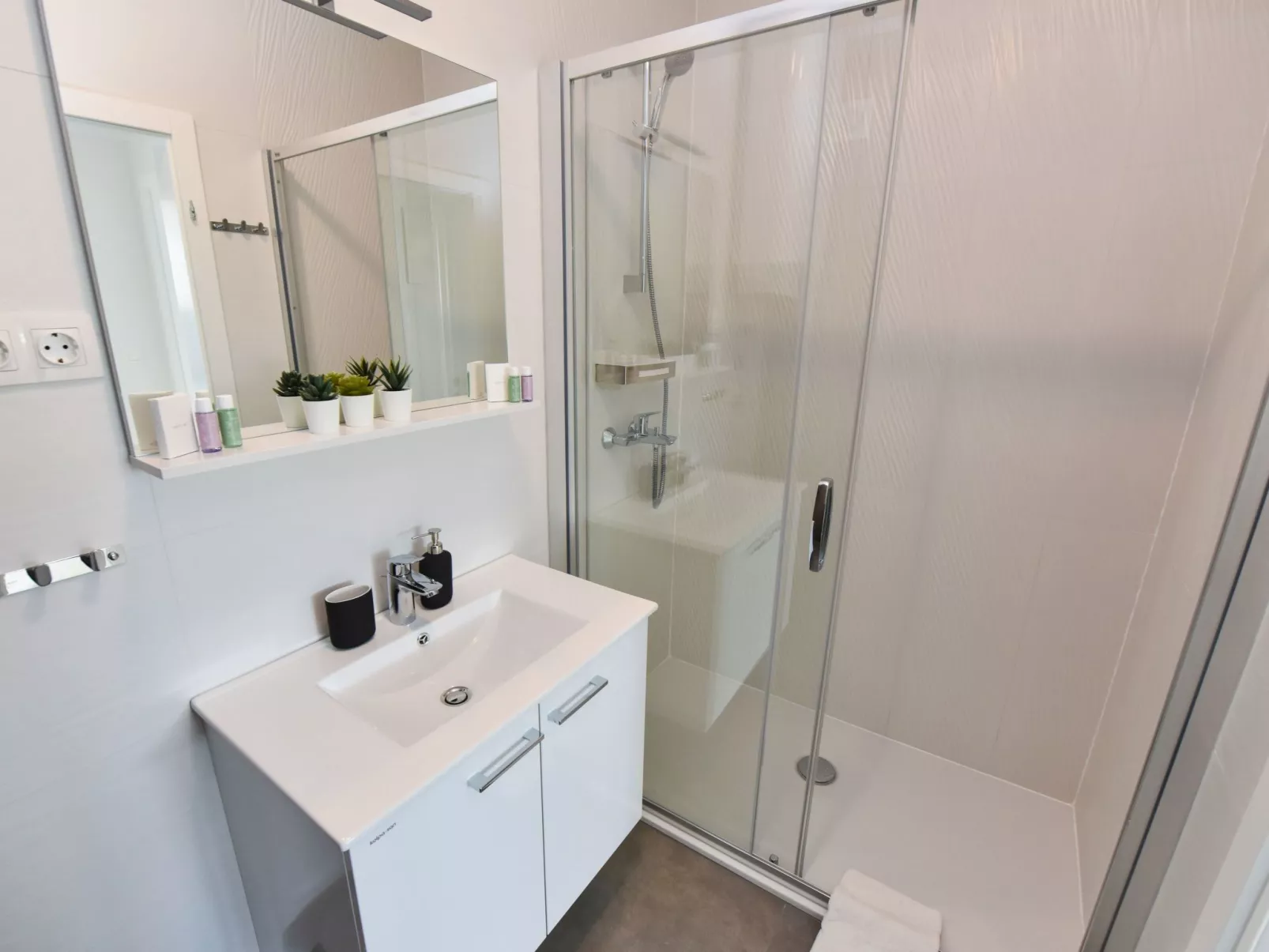 Deluxe Drei-Zimmer-Wohnung mit Terrasse - Mare - Image-tags.info