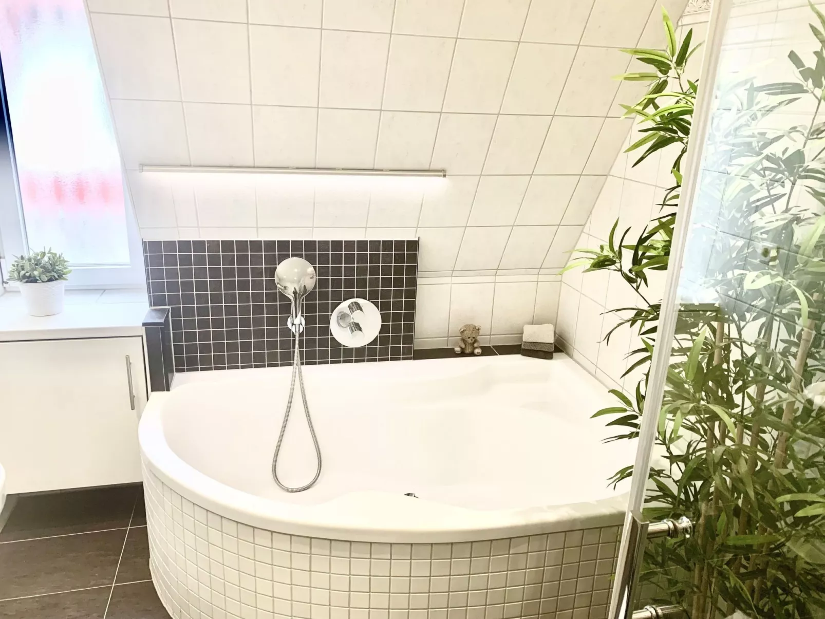 Stadtpark-Oase, ruhig, zentral, Balkon, Sauna - Image-tags.info