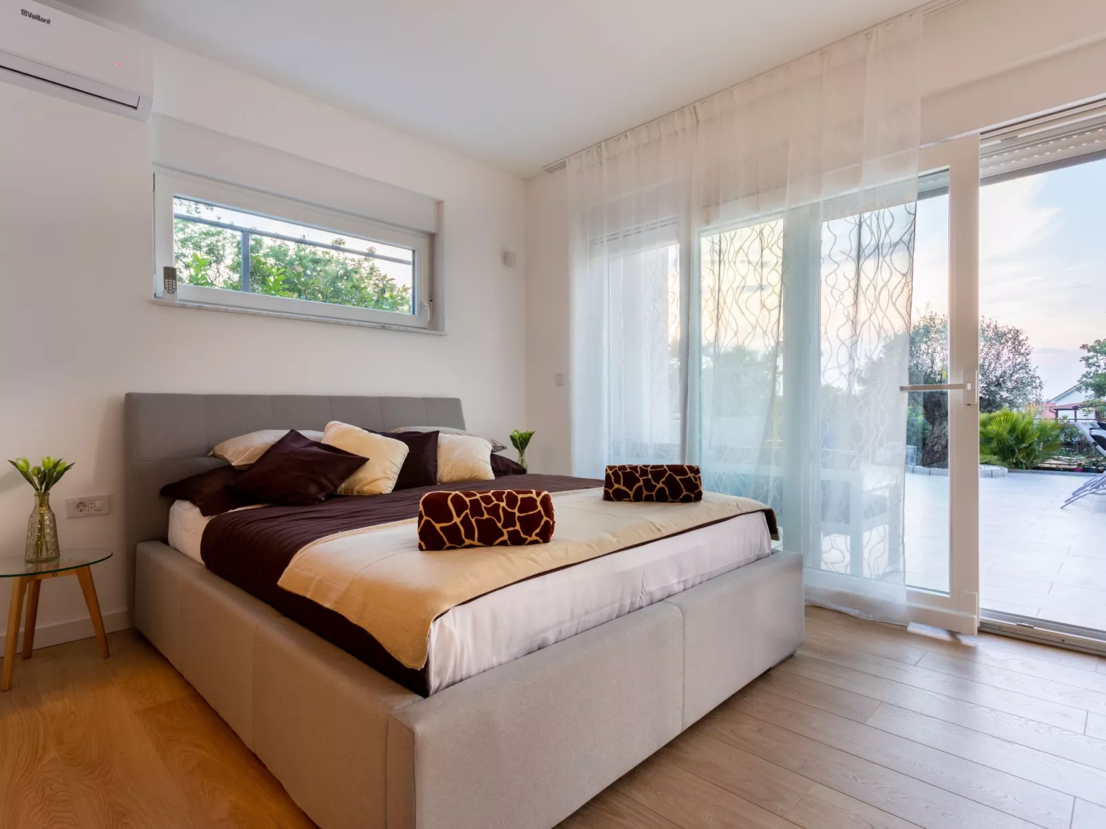 Villa Zara - Image-tags.info