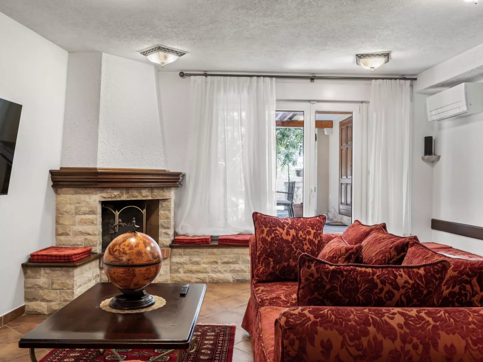 Villa Anna Varos - Image-tags.info