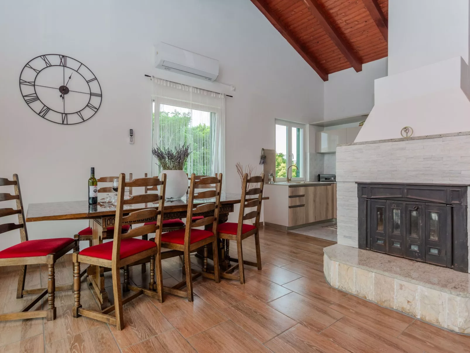 Holiday home Lucic - Image-tags.info