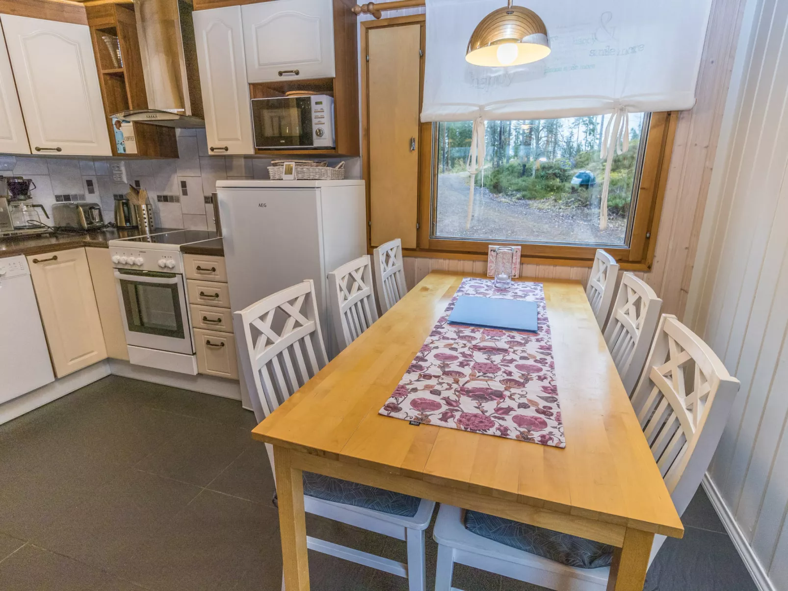 Villa hyppykallio - Binnen