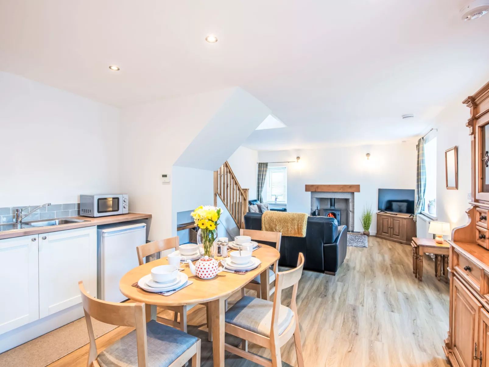 Strone Cottage-Binnen